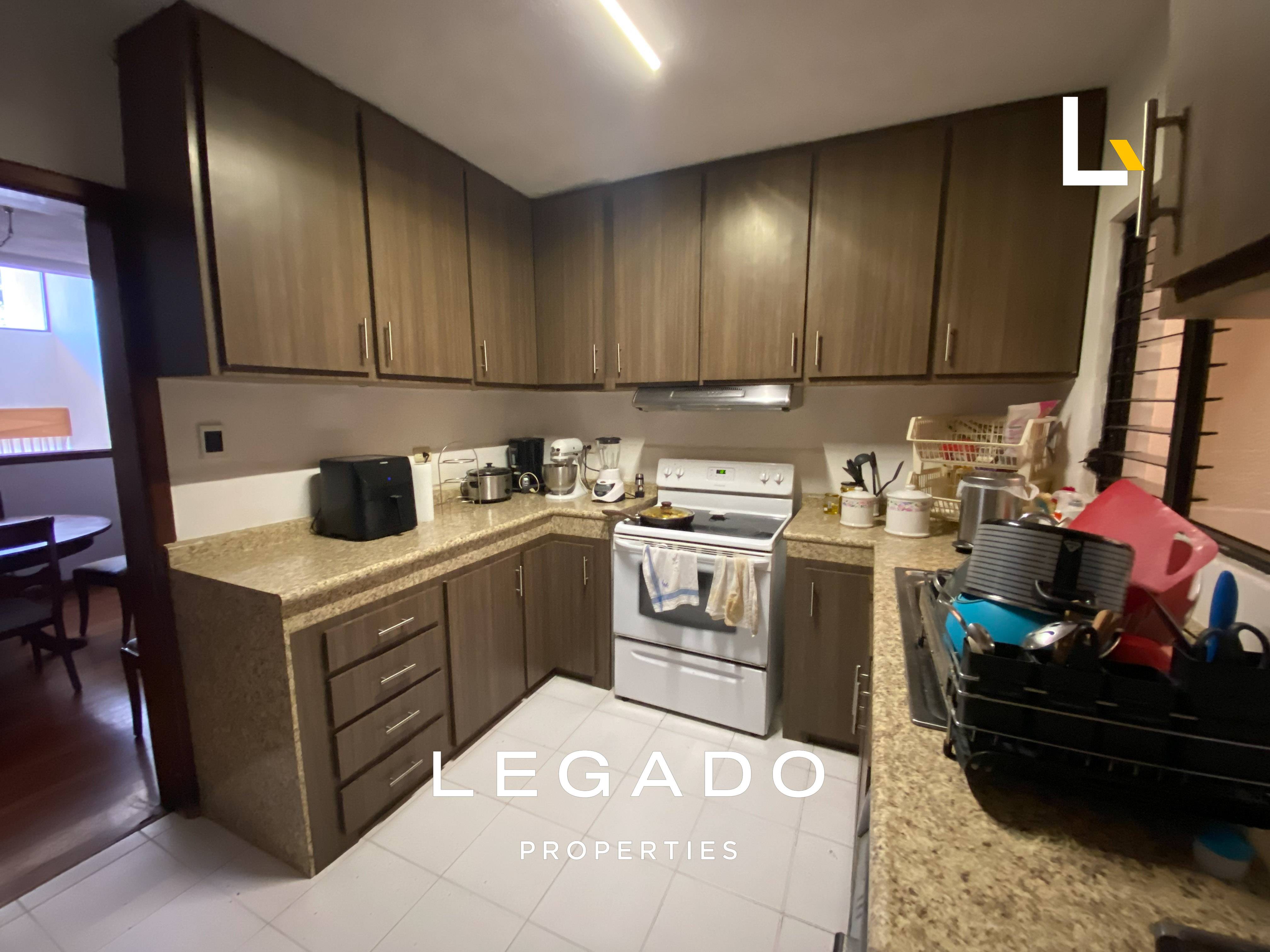 TOWNHOUSE, ZONA 15, VH2
