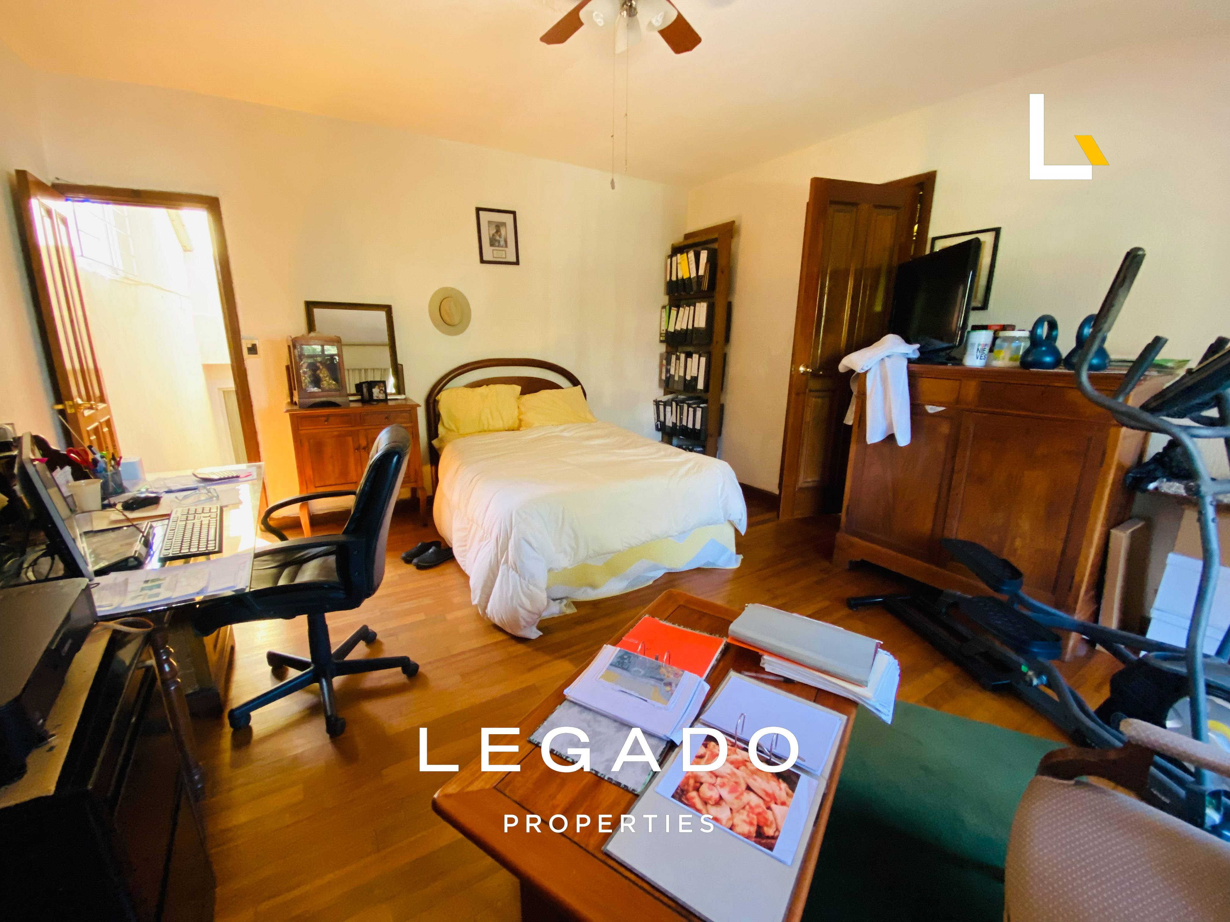 TOWNHOUSE, ZONA 15, VH2