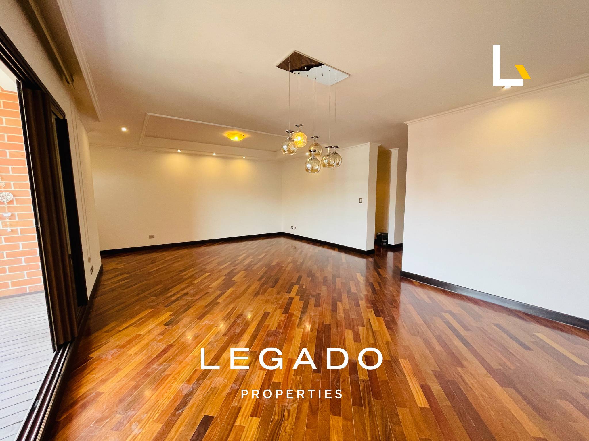 APTO, ZONA 10 , EDIF. VIVENZA