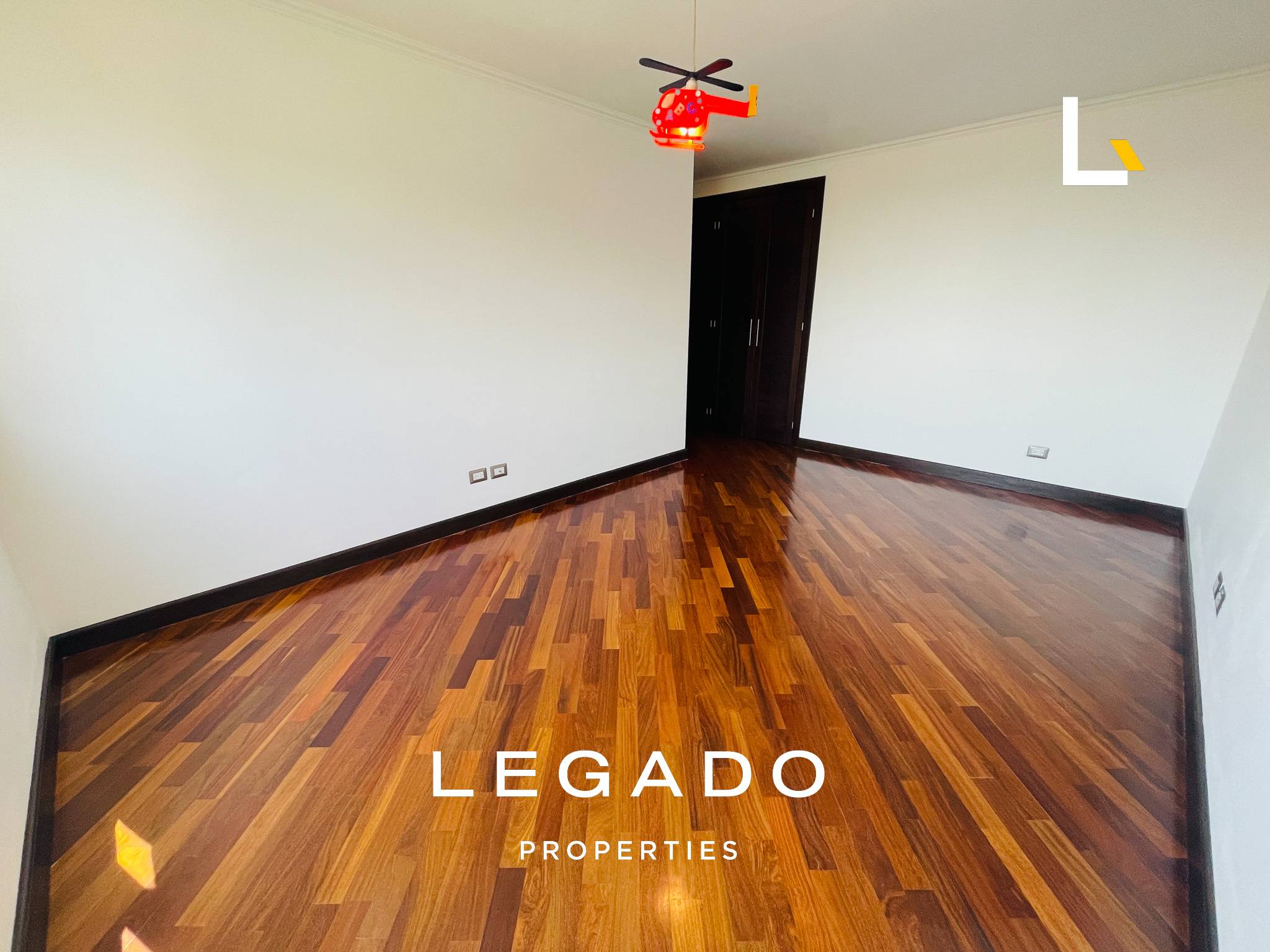 APTO, ZONA 10 , EDIF. VIVENZA