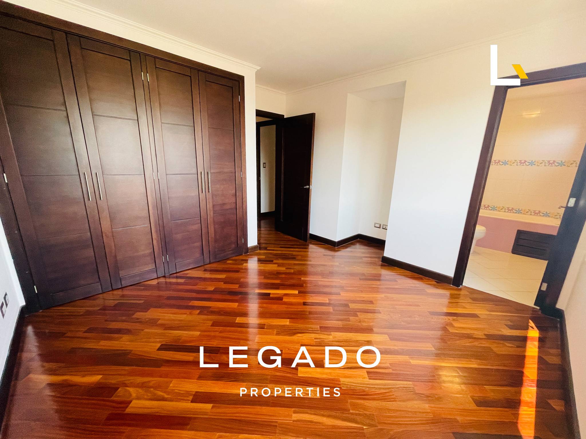 APTO, ZONA 10 , EDIF. VIVENZA