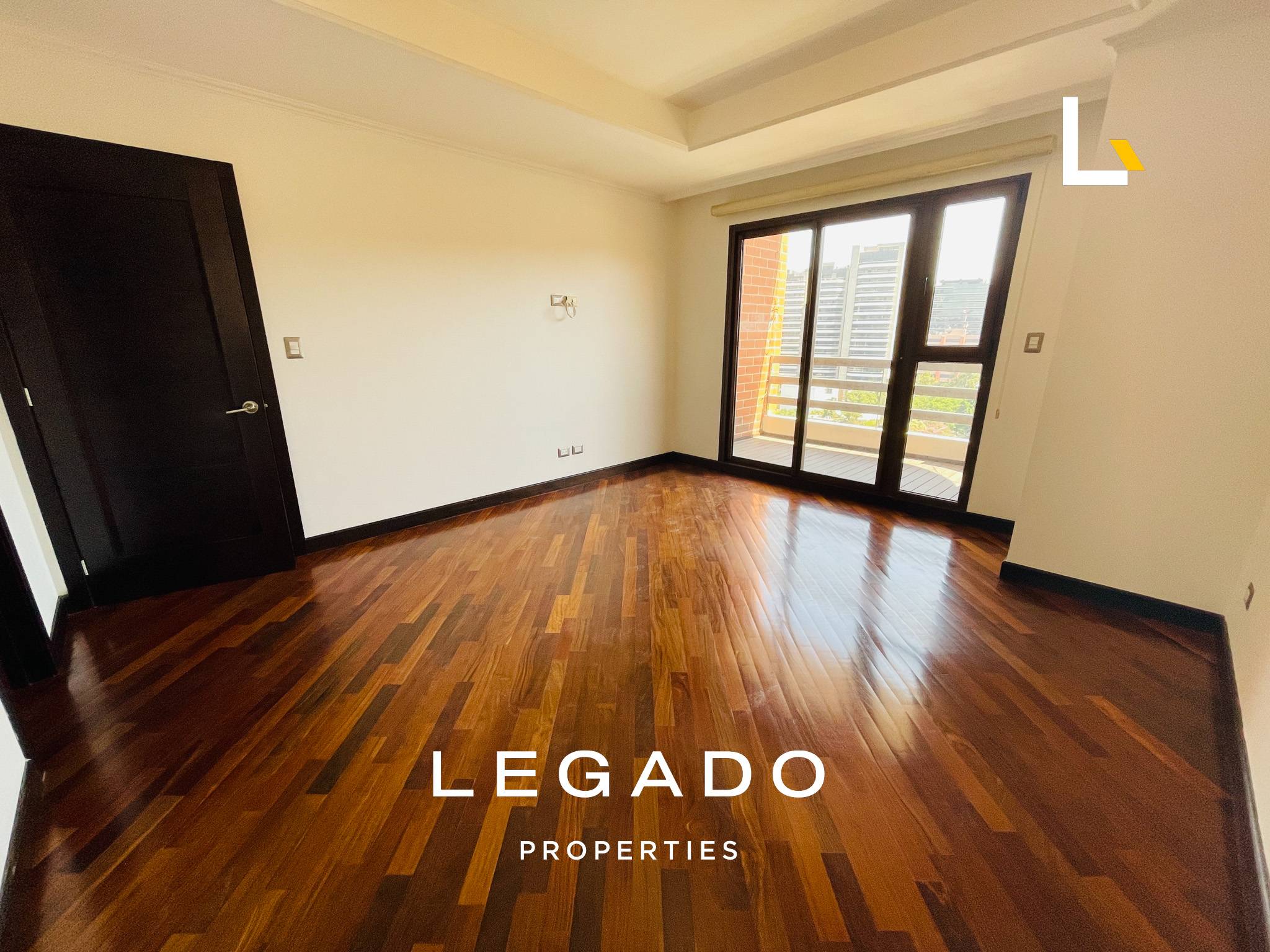 APTO, ZONA 10 , EDIF. VIVENZA