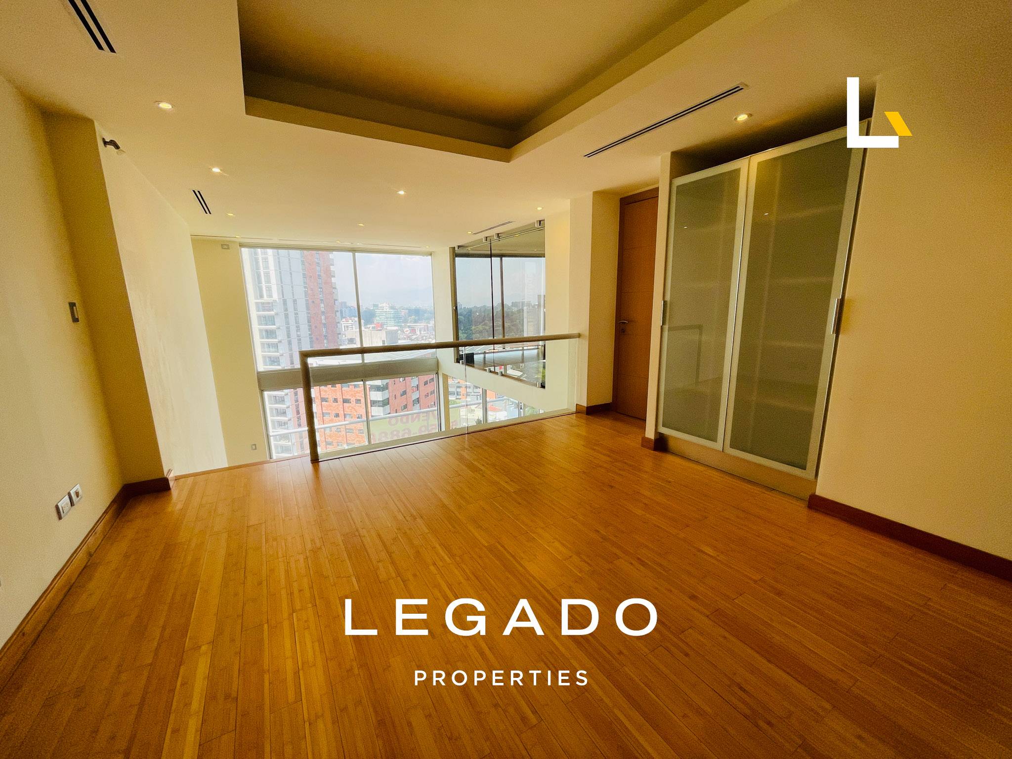 APTO, ZONA 10, EDIF. ATRIUM