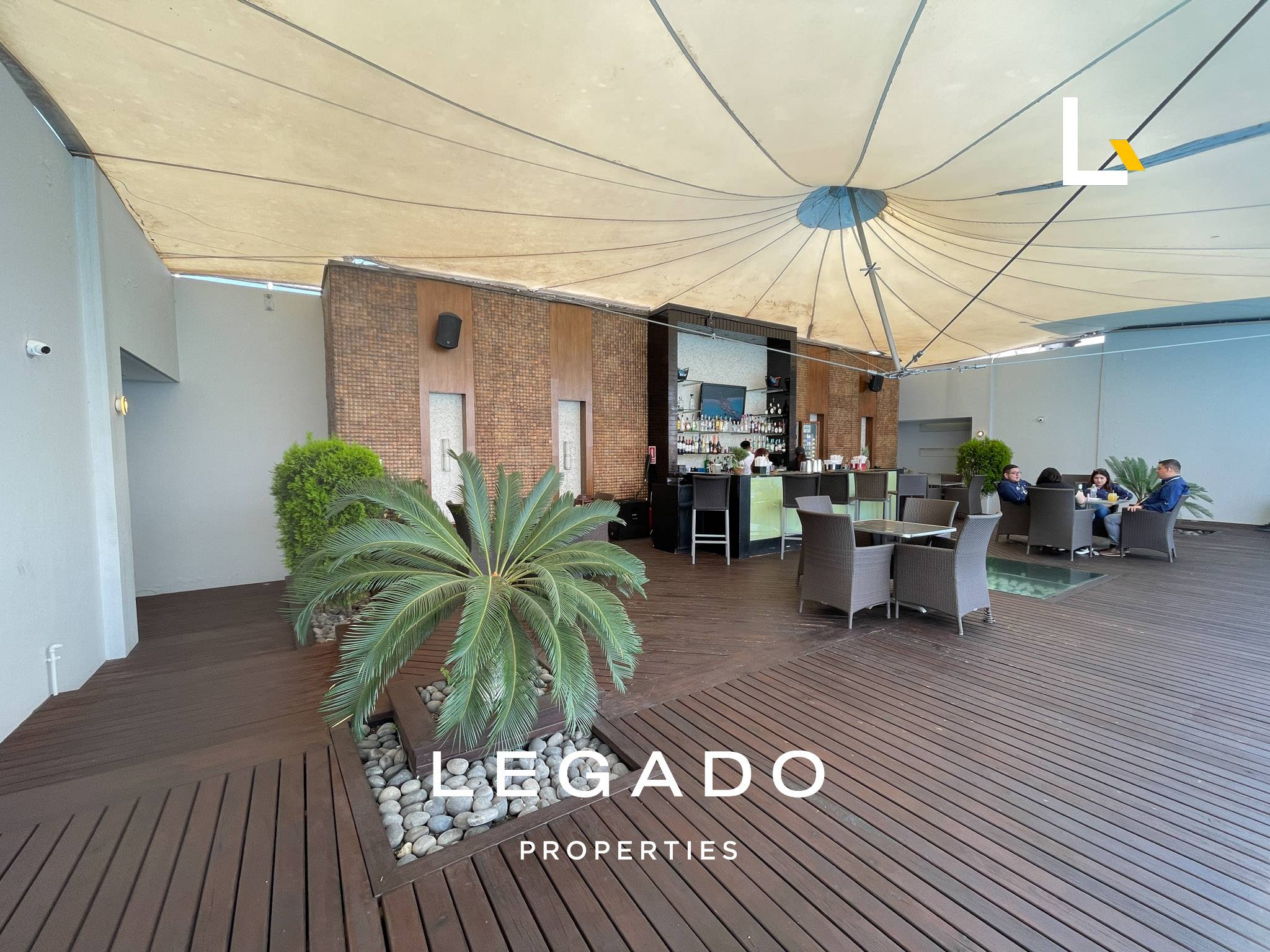 APTO, ZONA 10, EDIF. ATRIUM