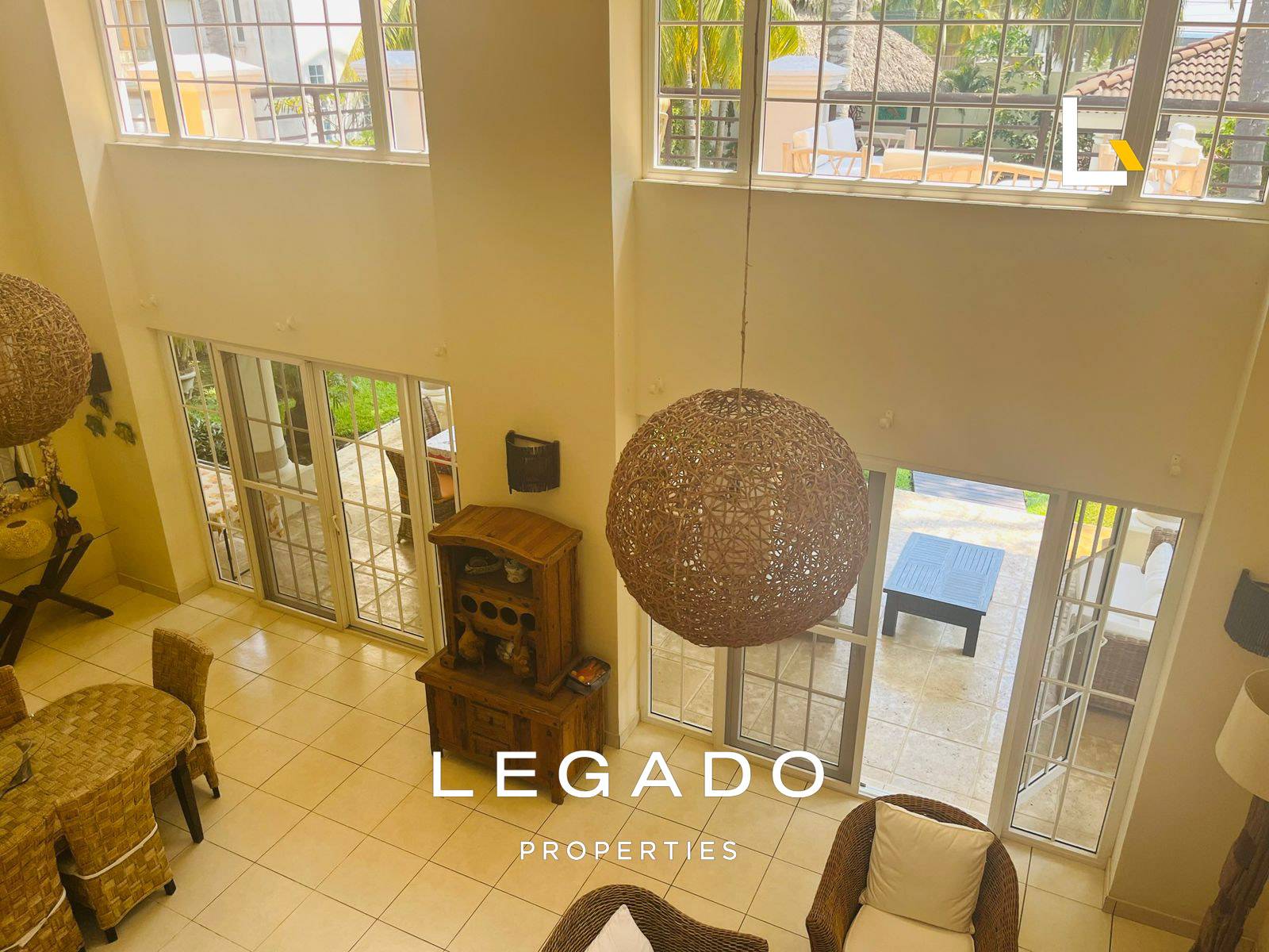 CASA, AMUEBLADA, CHULAMAR, COND. SEA SIDE,