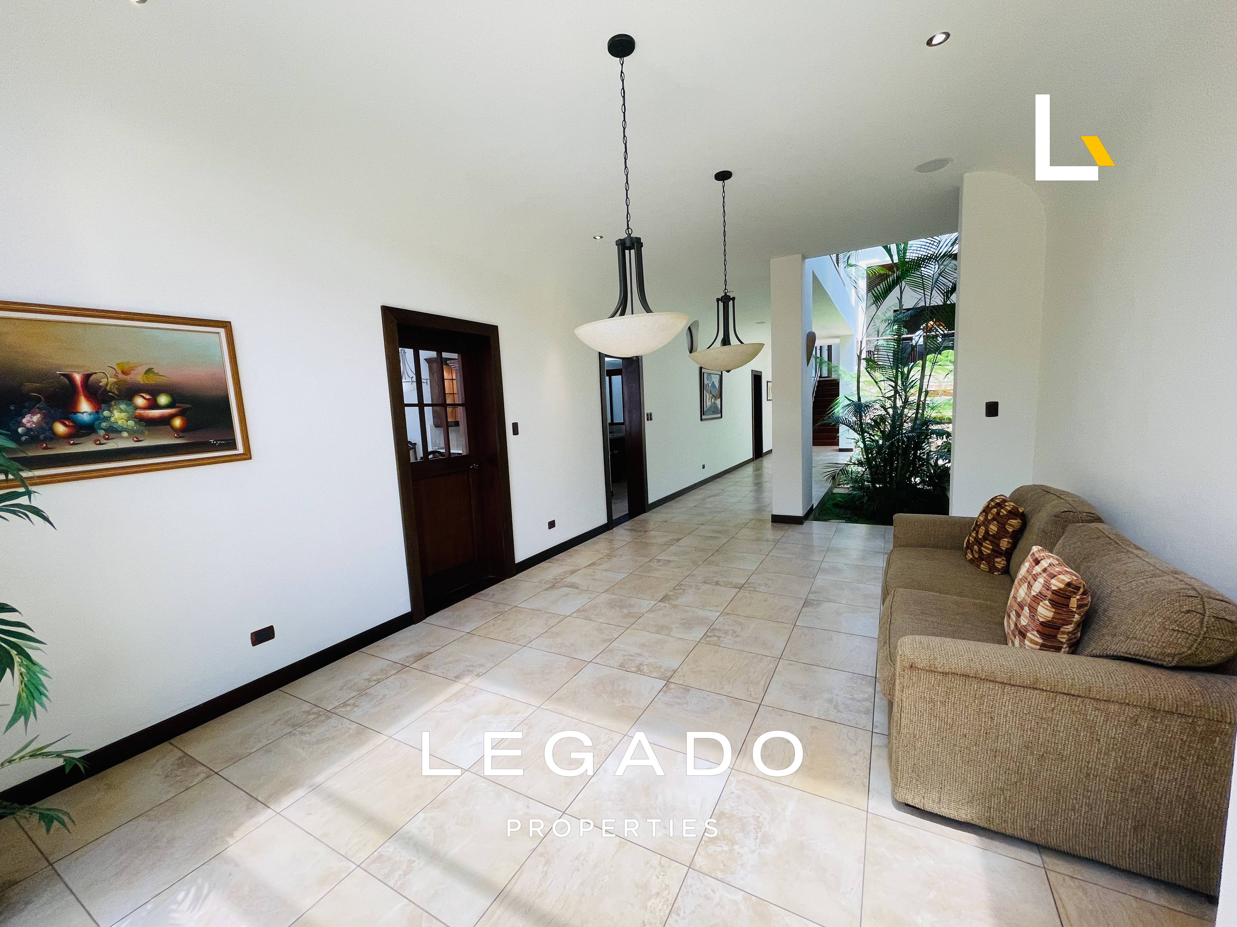 CASA Z.16, CONDOMINIO LAS CUMBRES,