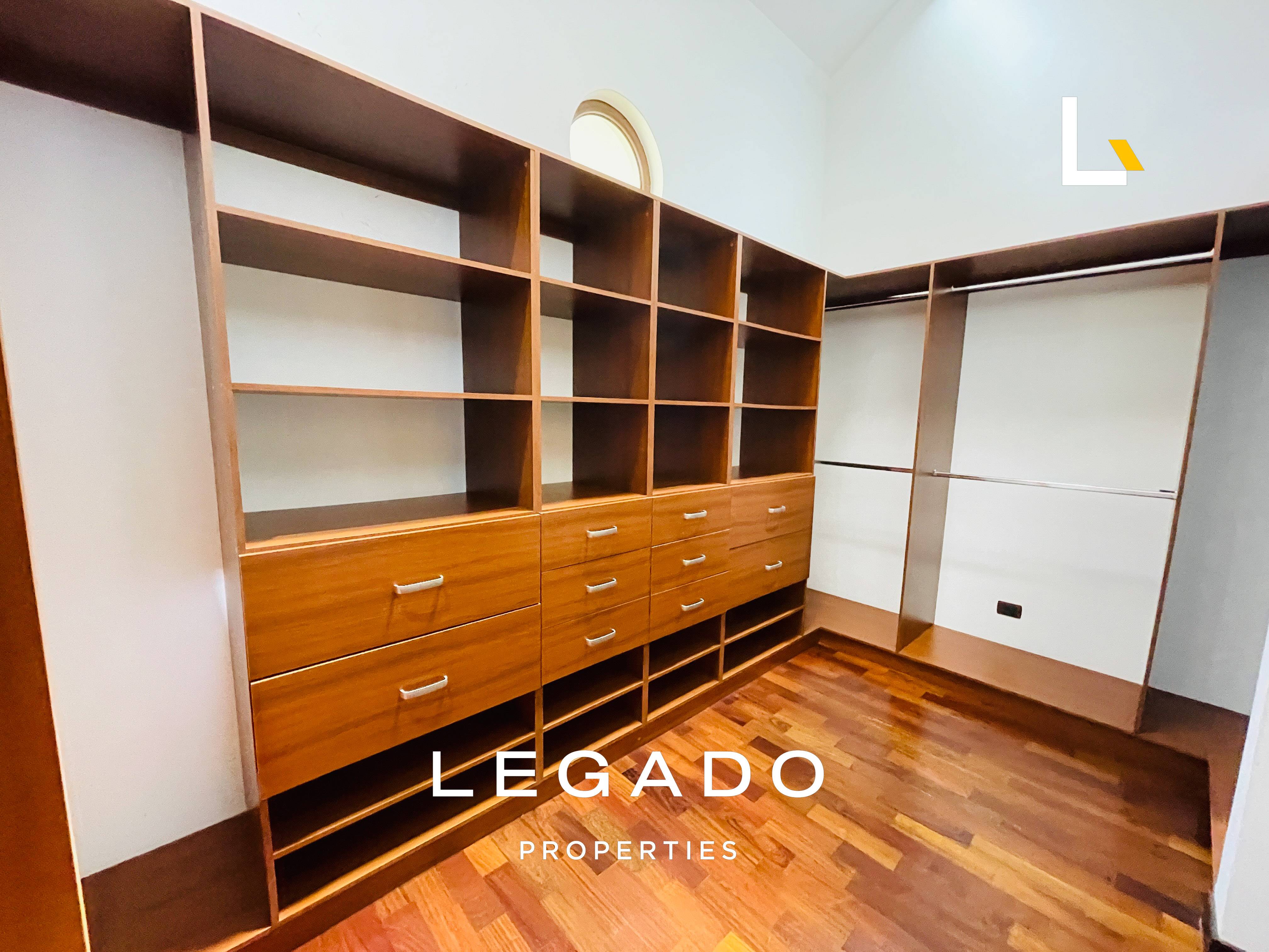 CASA Z.16, CONDOMINIO LAS CUMBRES,