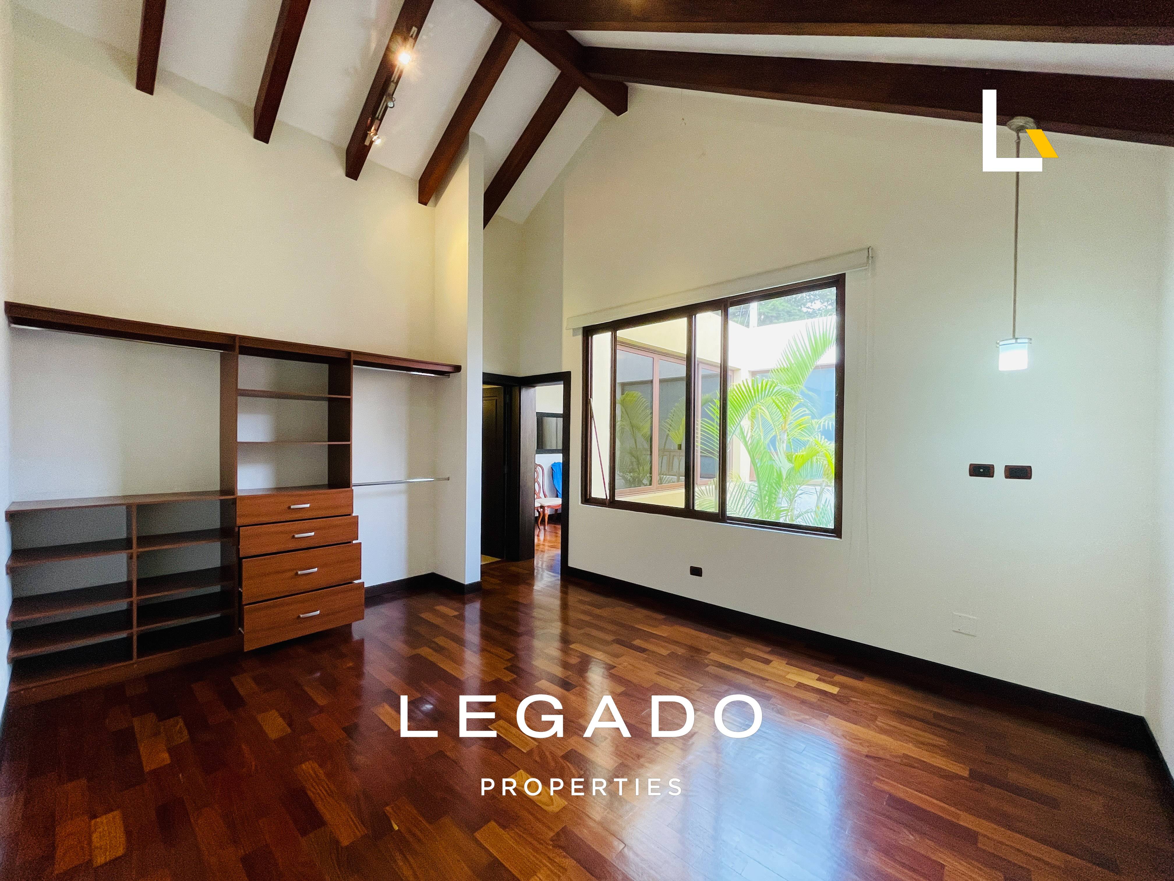 CASA Z.16, CONDOMINIO LAS CUMBRES,