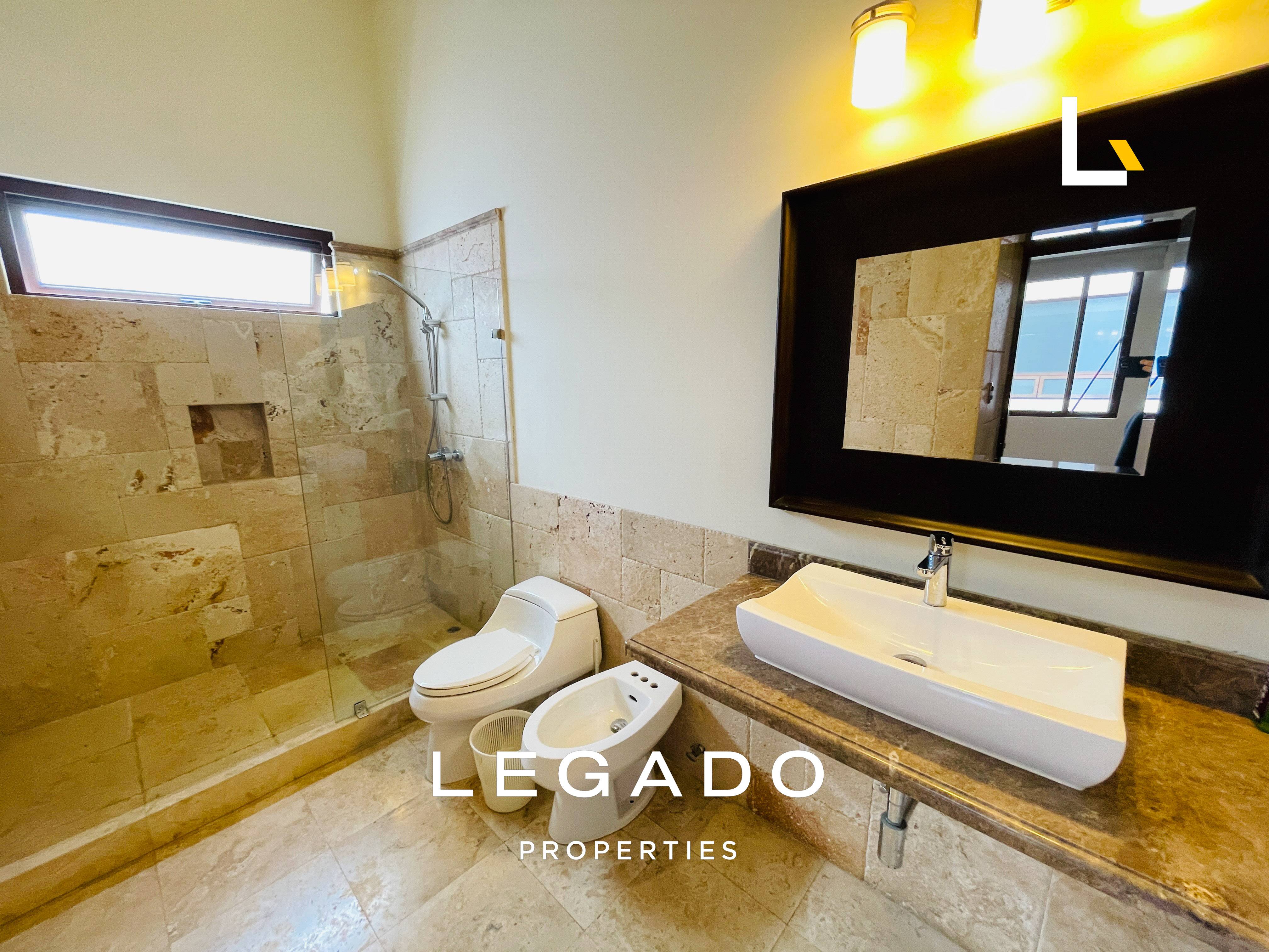 CASA Z.16, CONDOMINIO LAS CUMBRES,