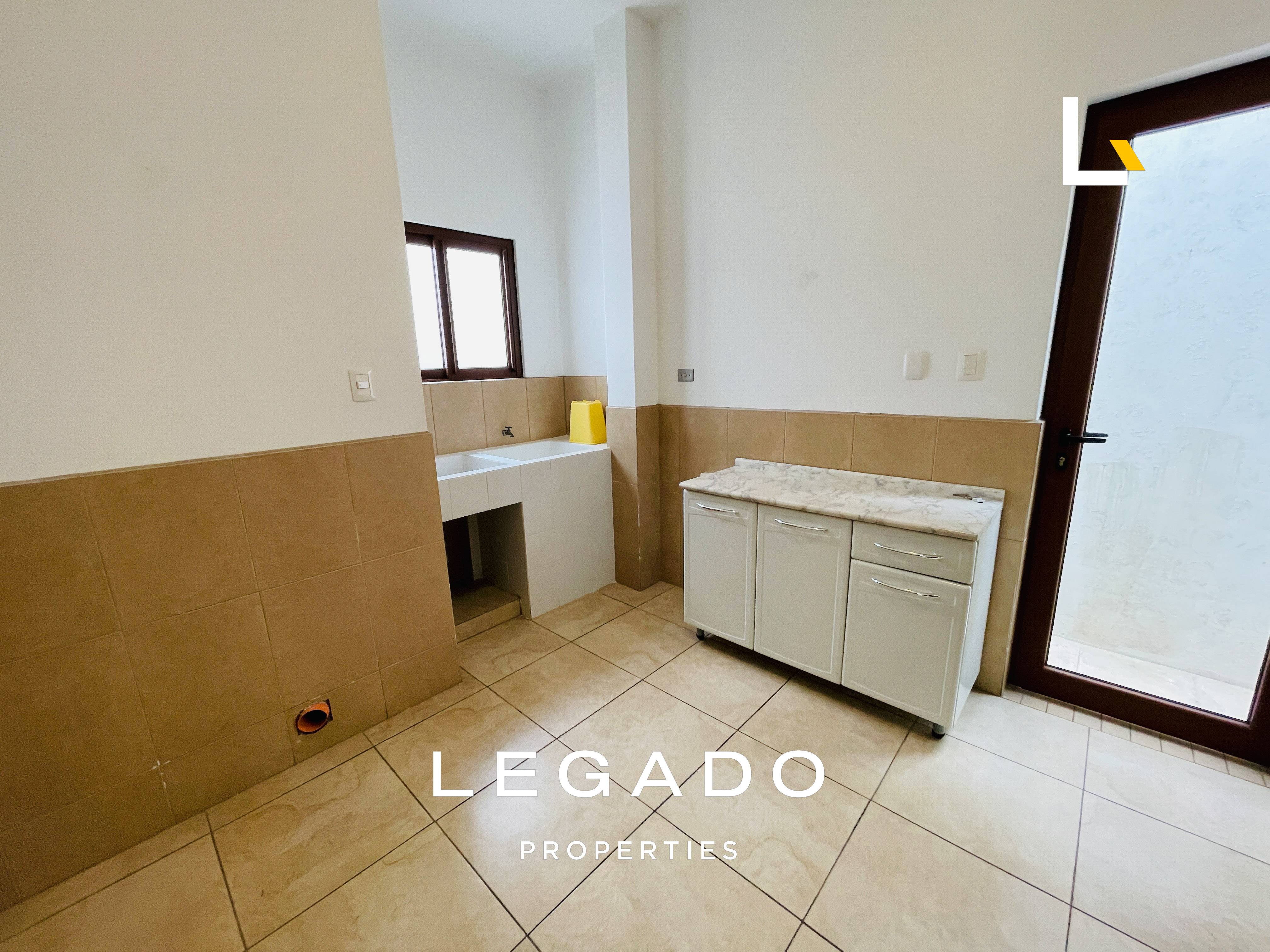 CASA Z.16, CONDOMINIO LAS CUMBRES,