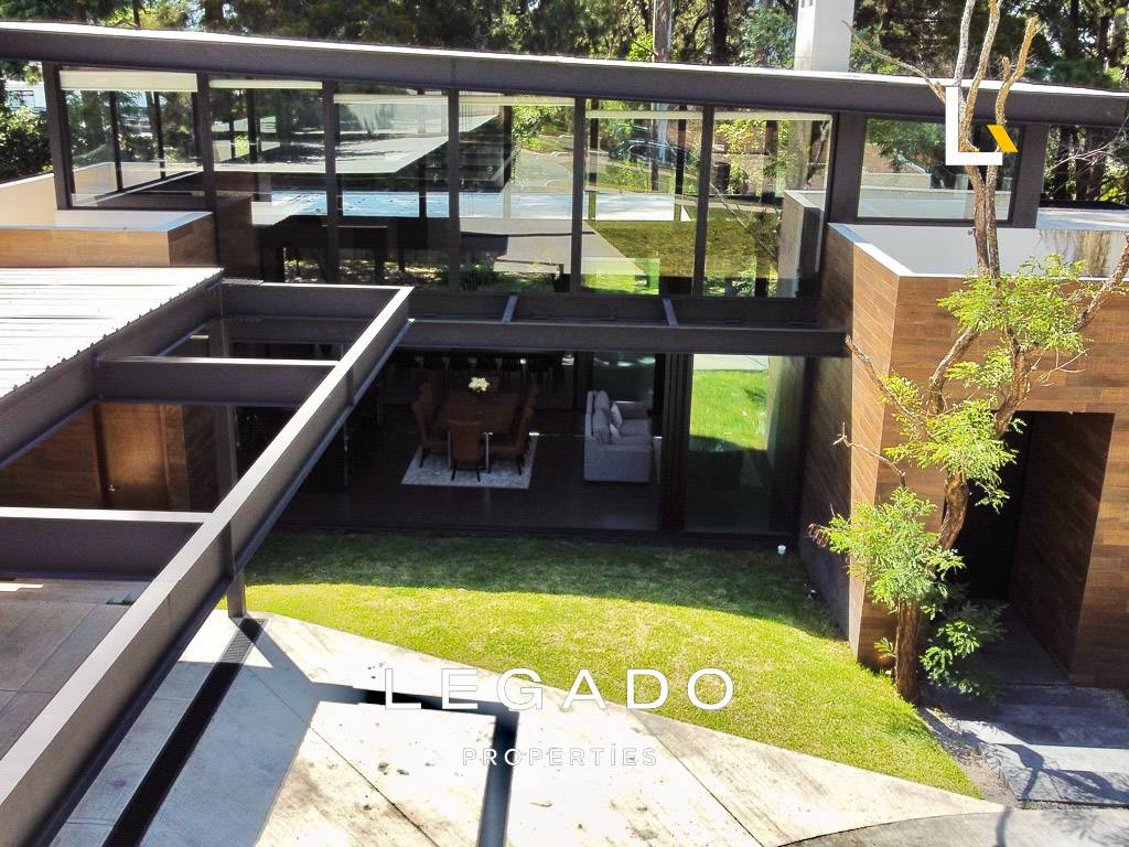 CASA COND. EXCLUSIVO A 10 MIN DE Z. 10,