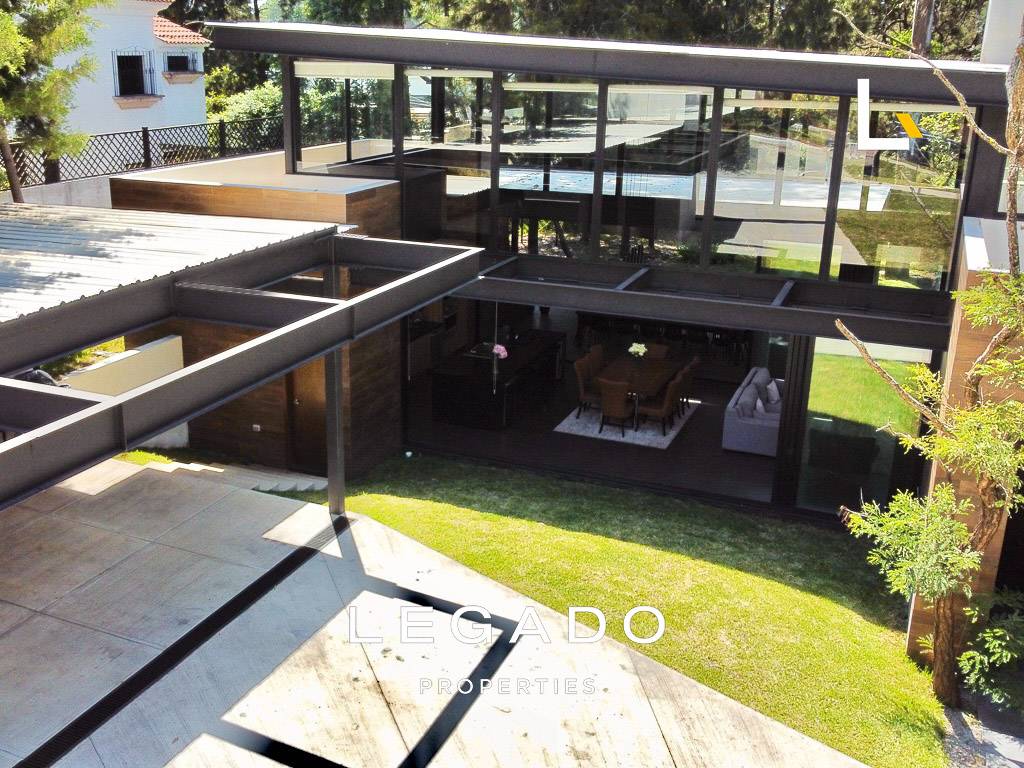 CASA COND. EXCLUSIVO A 10 MIN DE Z. 10,