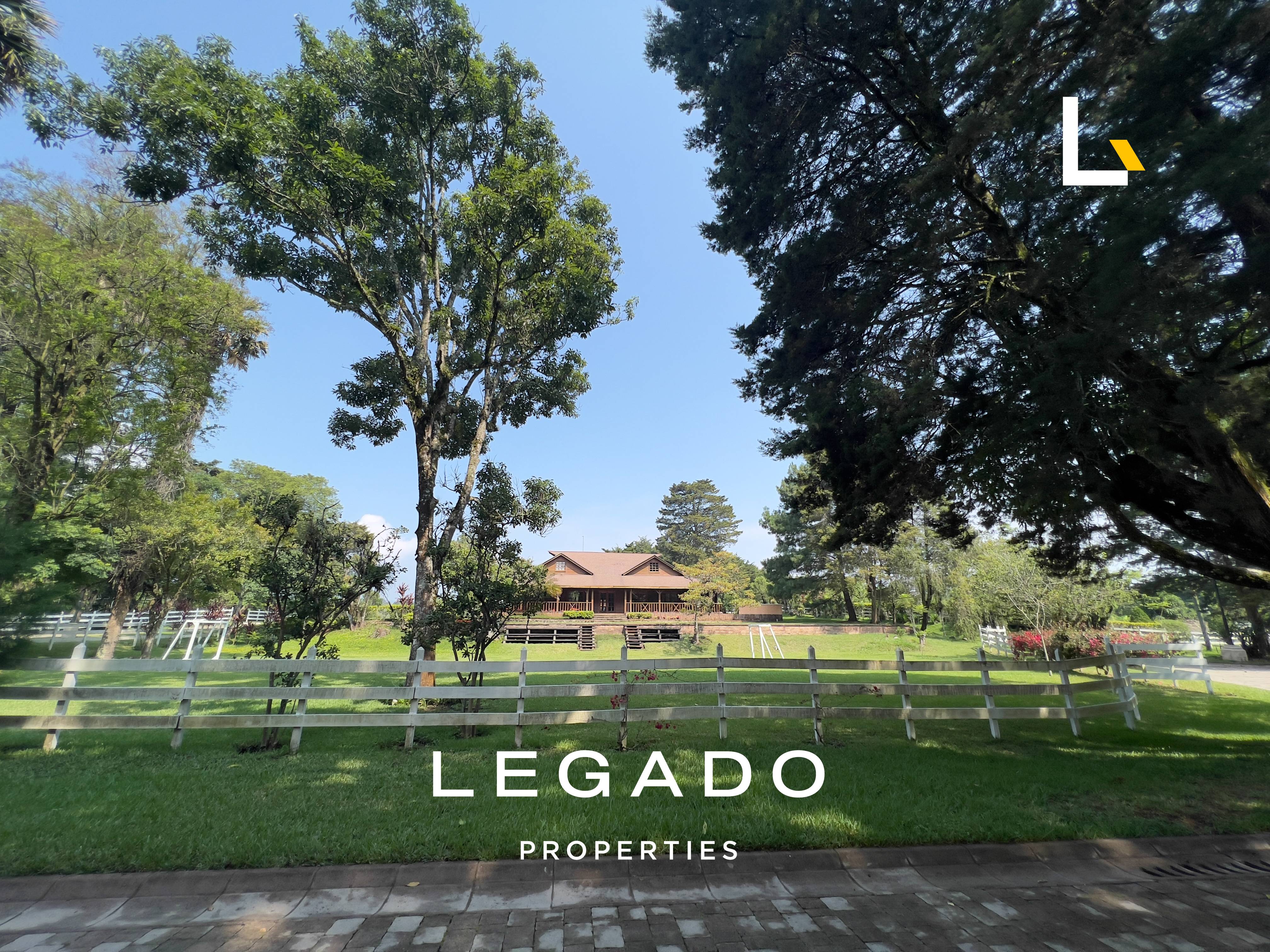 TERRENO, STA. ELENA BARILLAS, COND. EL RECREO
