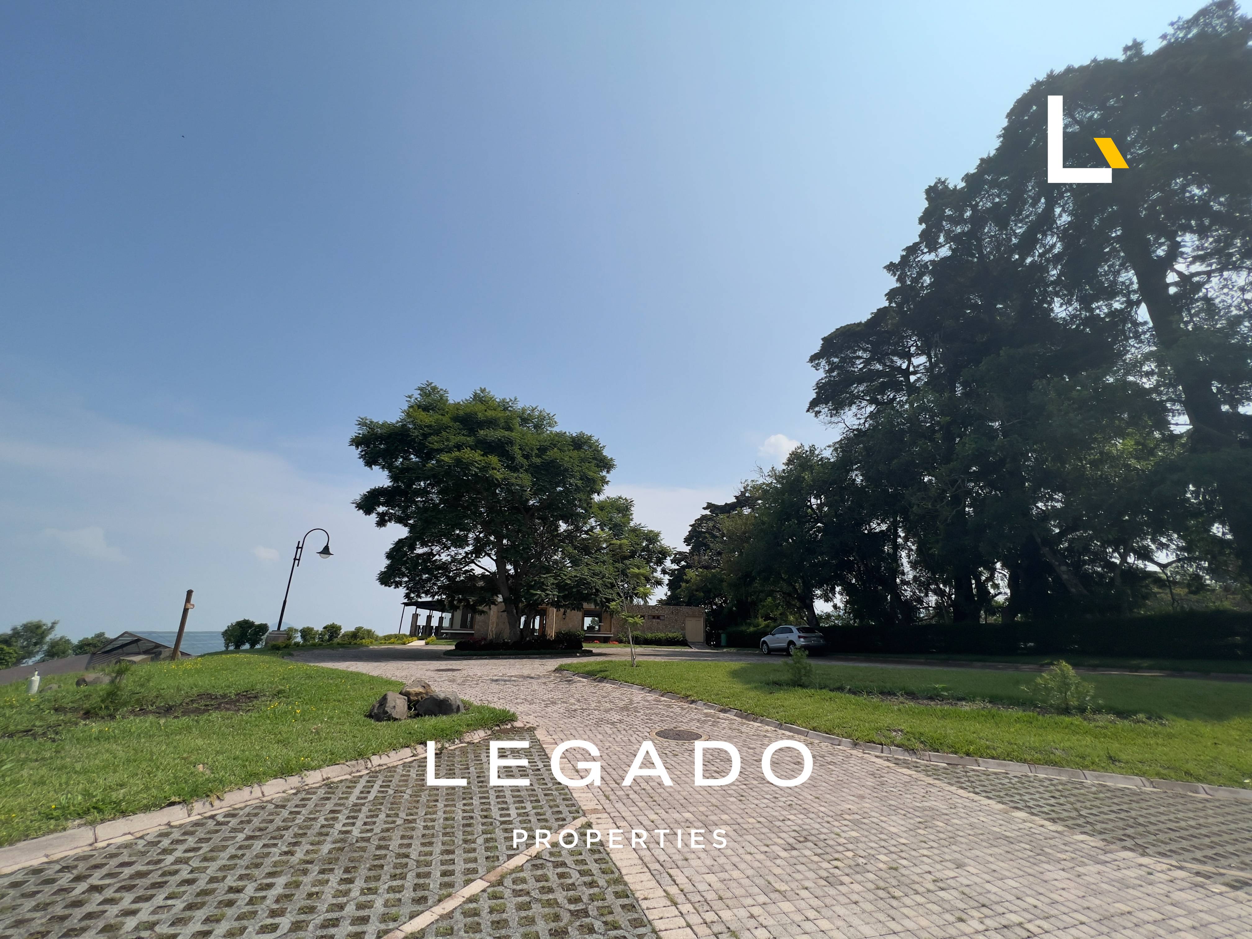 TERRENO, STA. ELENA BARILLAS, COND. EL RECREO