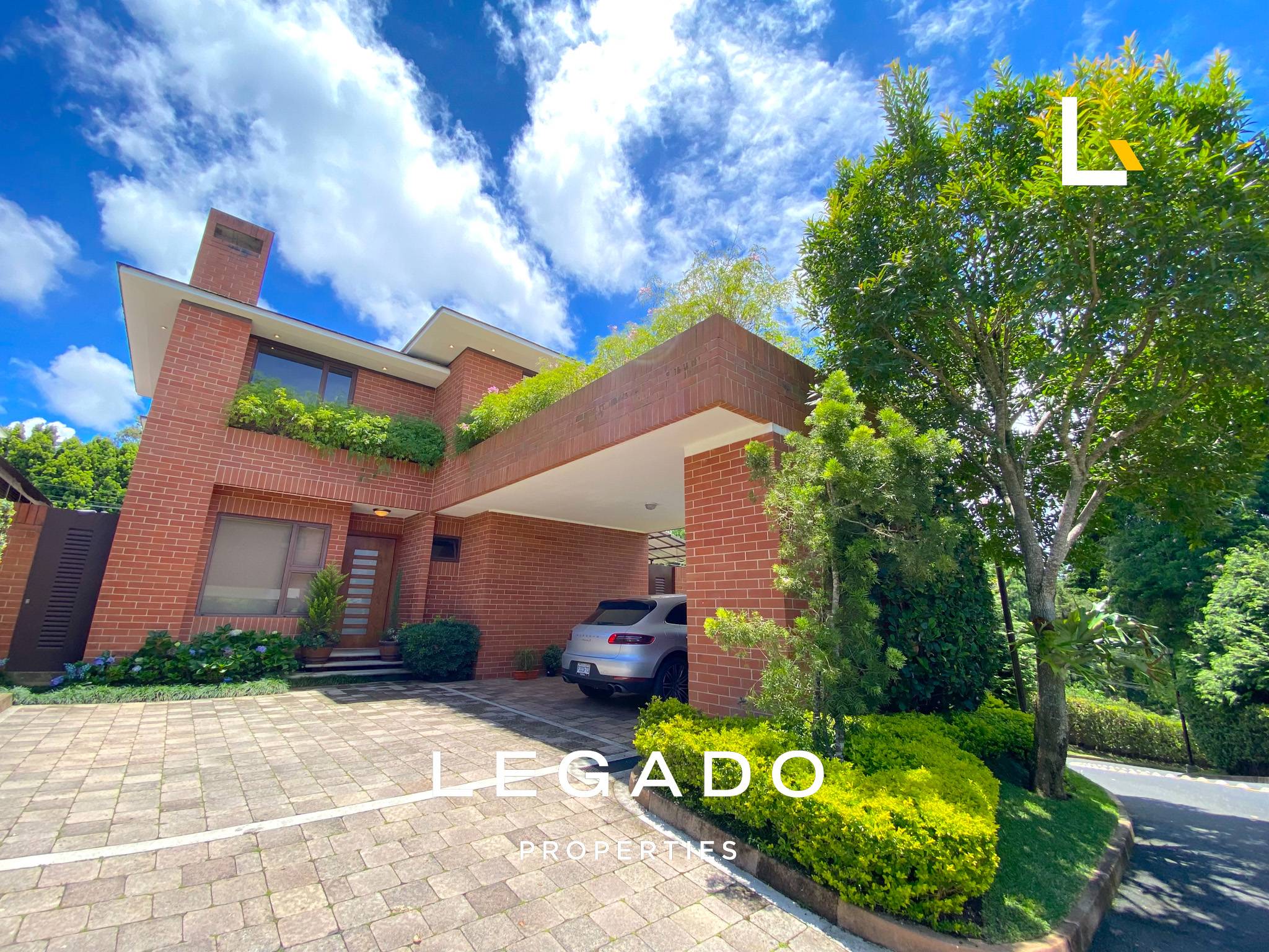 CASA, CAES, COND. BROMELIAS