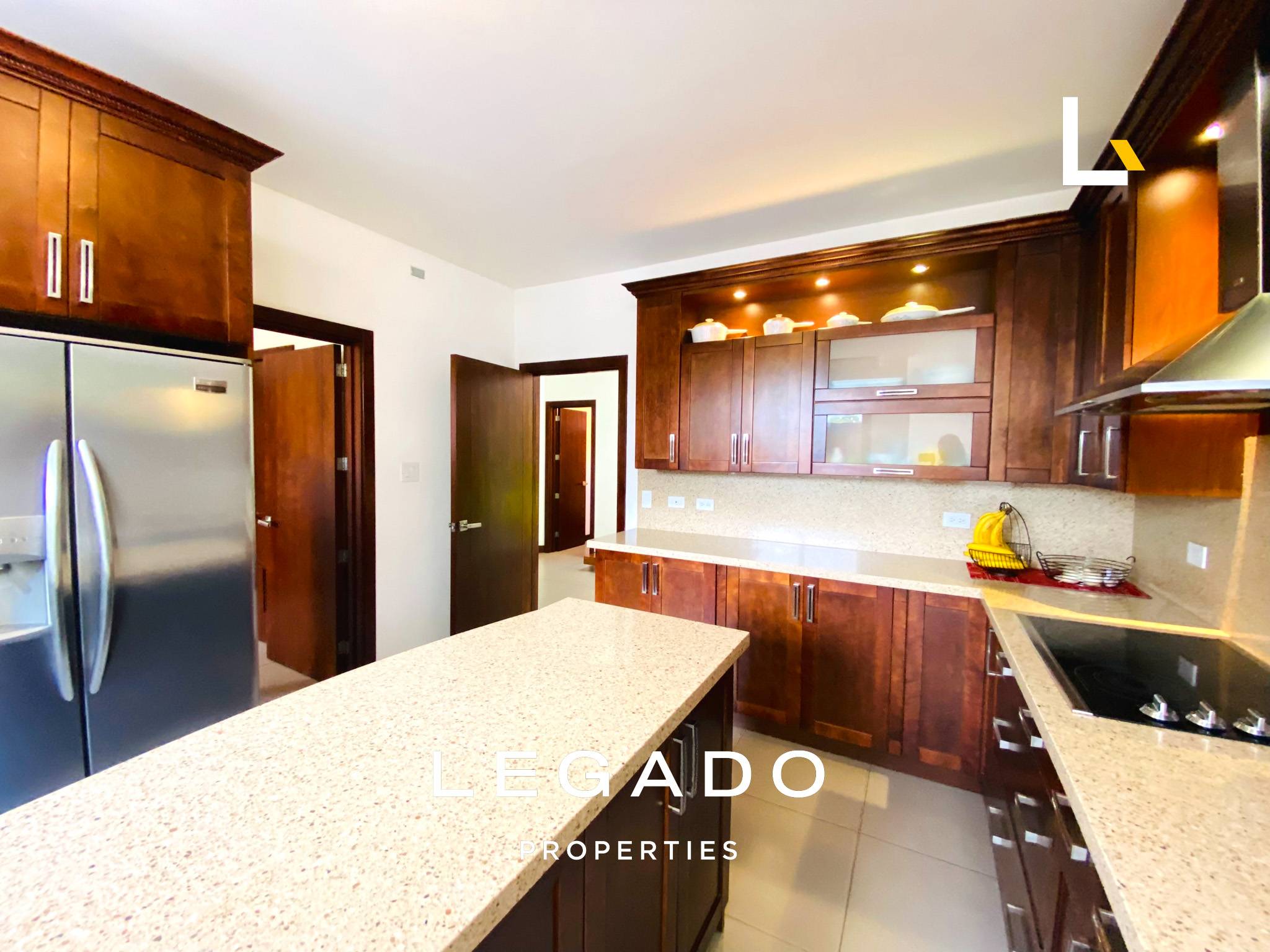 CASA, CAES, COND. BROMELIAS