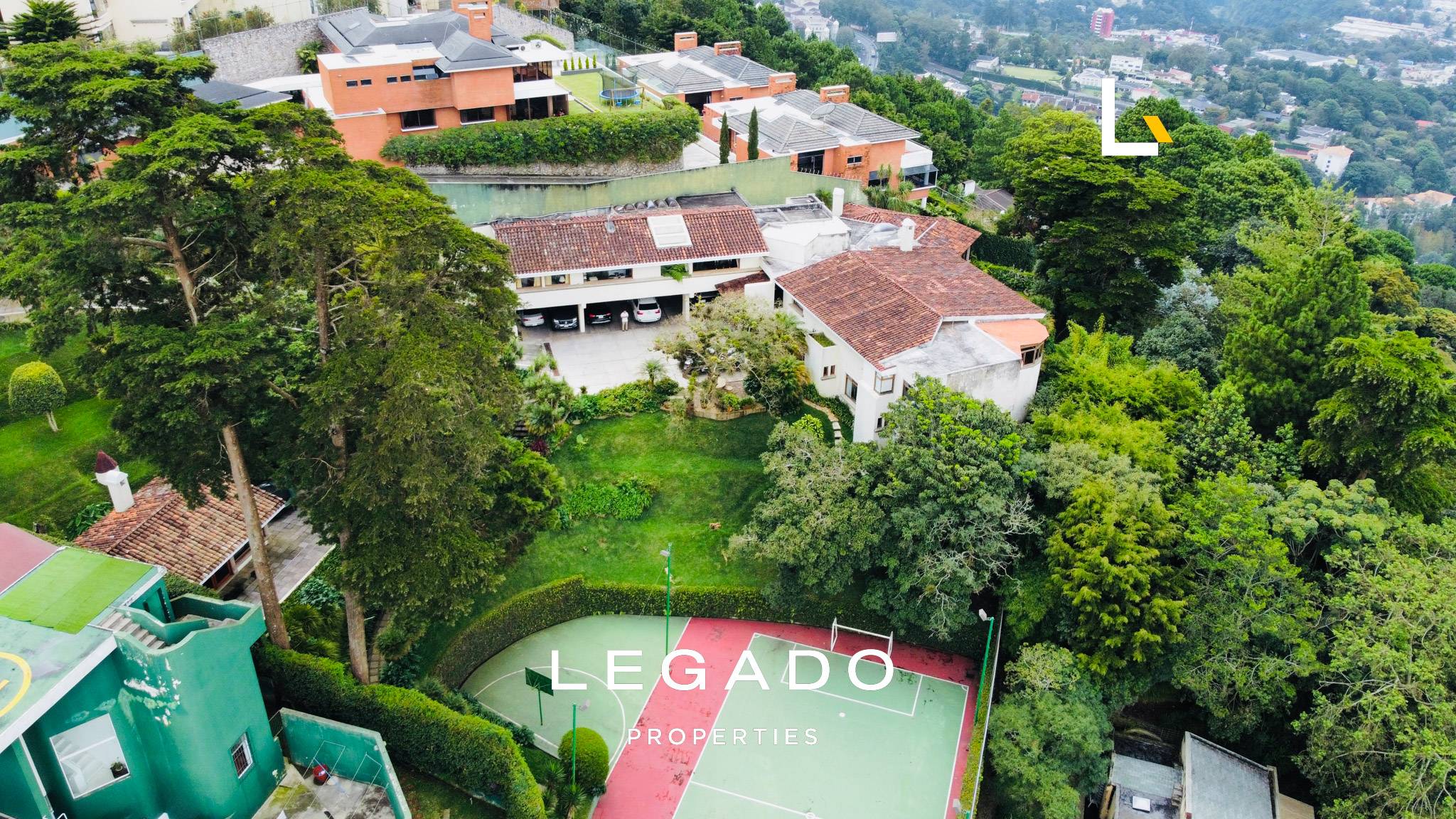CASA, CAES, COND. MONTEBELLO 2