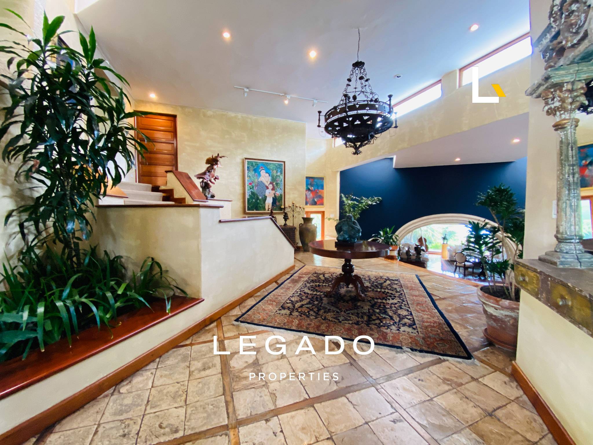 CASA, CAES, COND. MONTEBELLO 2