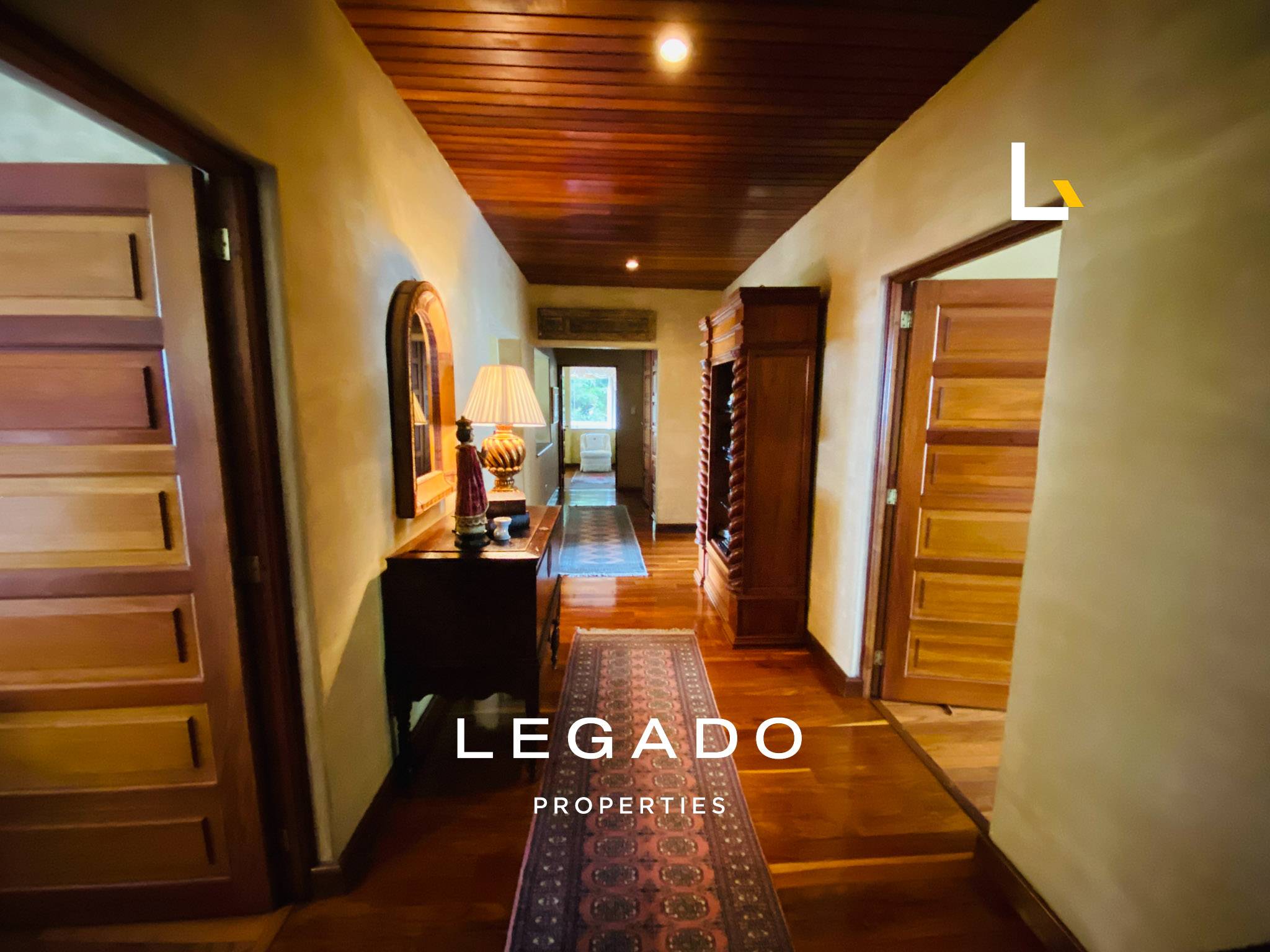 CASA, CAES, COND. MONTEBELLO 2