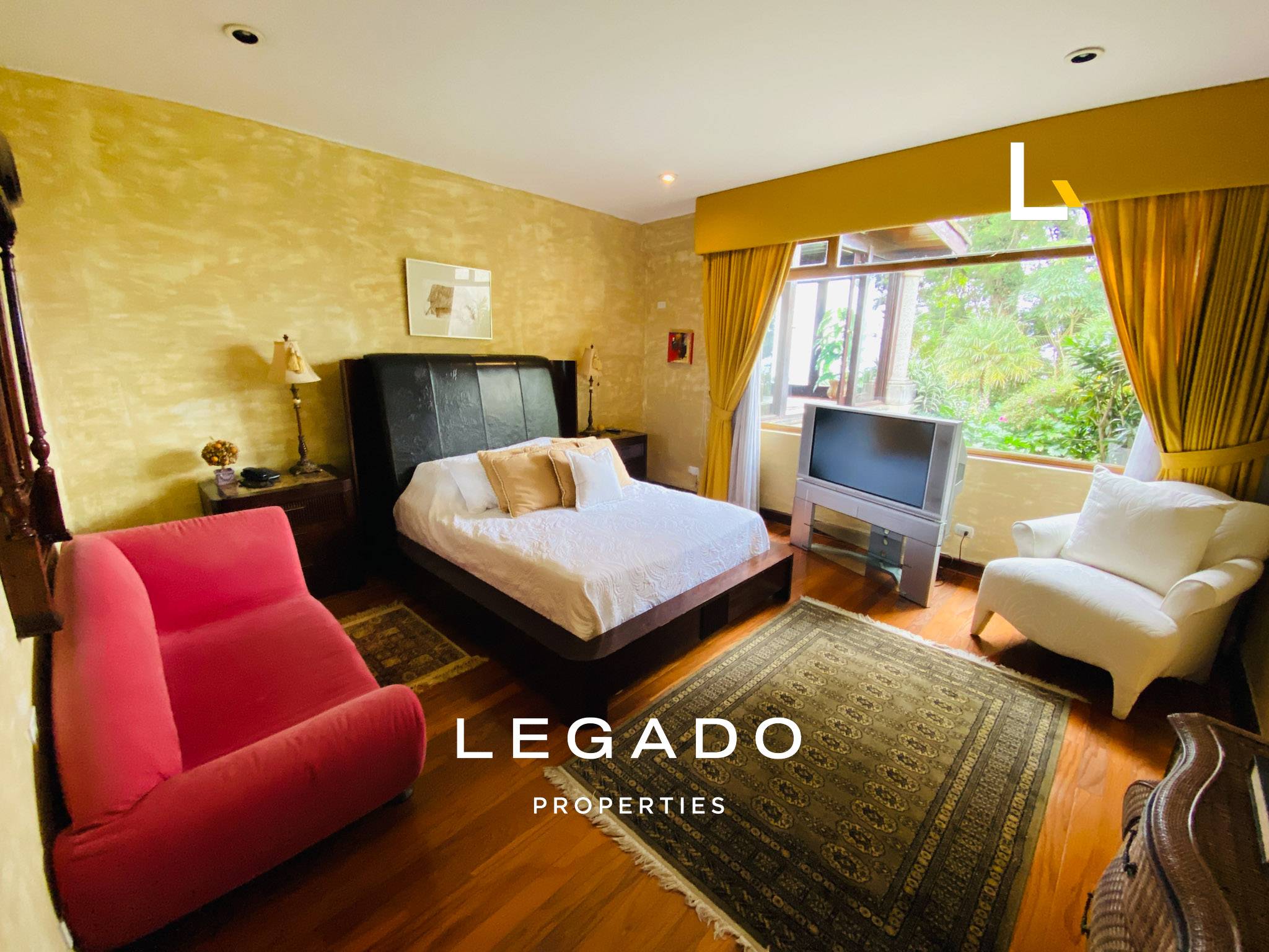 CASA, CAES, COND. MONTEBELLO 2