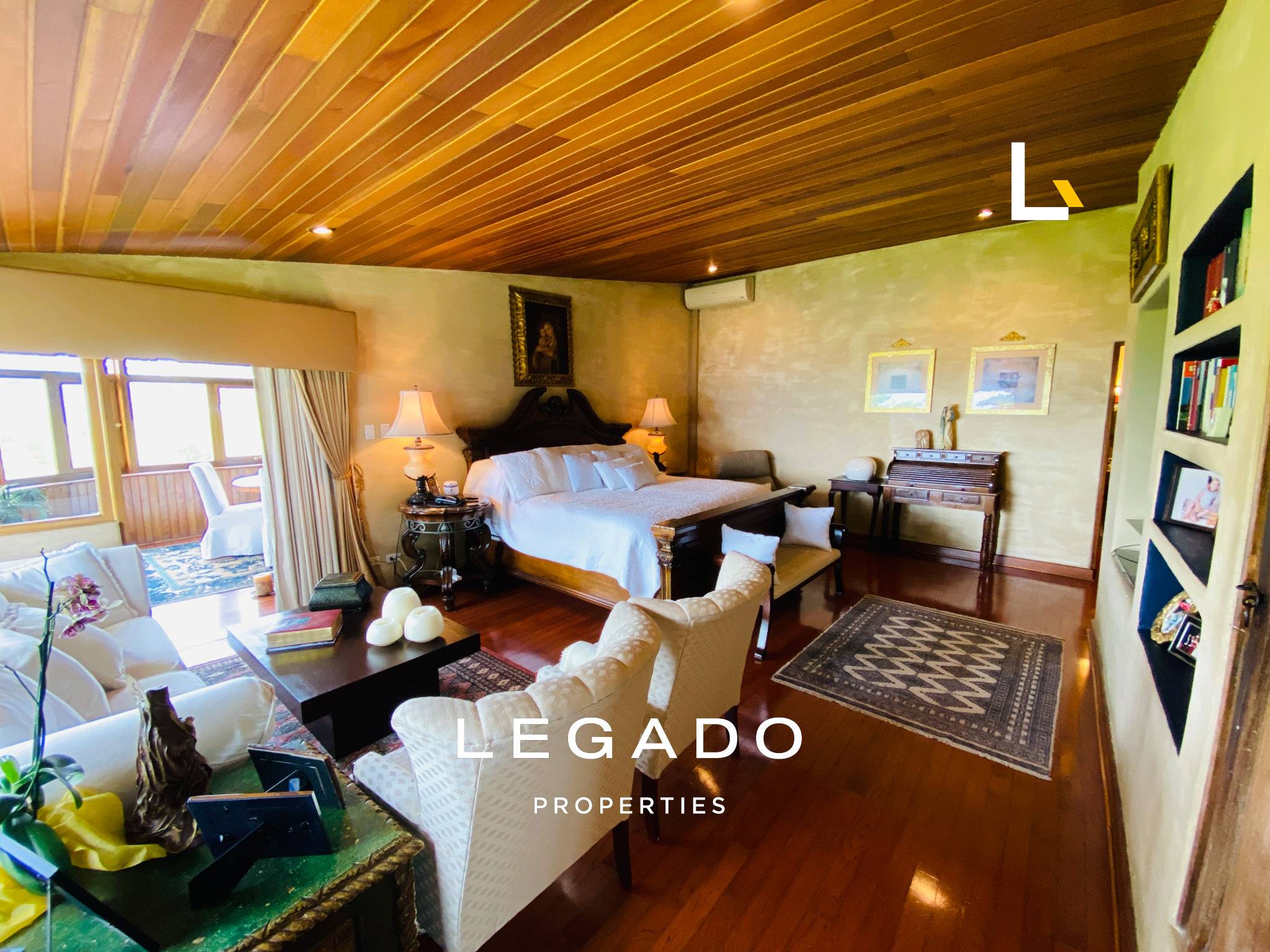 CASA, CAES, COND. MONTEBELLO 2