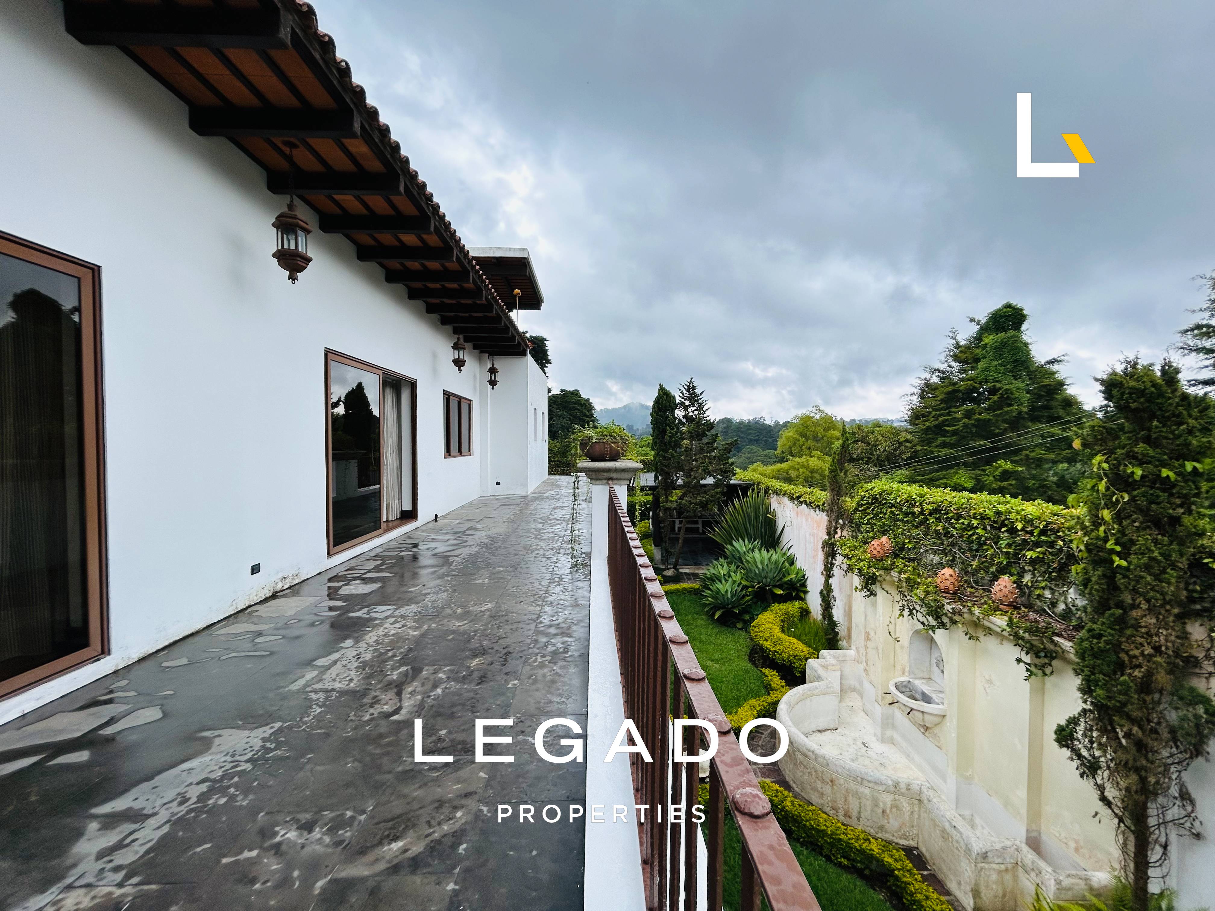 CASA CAES, CONDOMINIO LA ESPAÑOLA