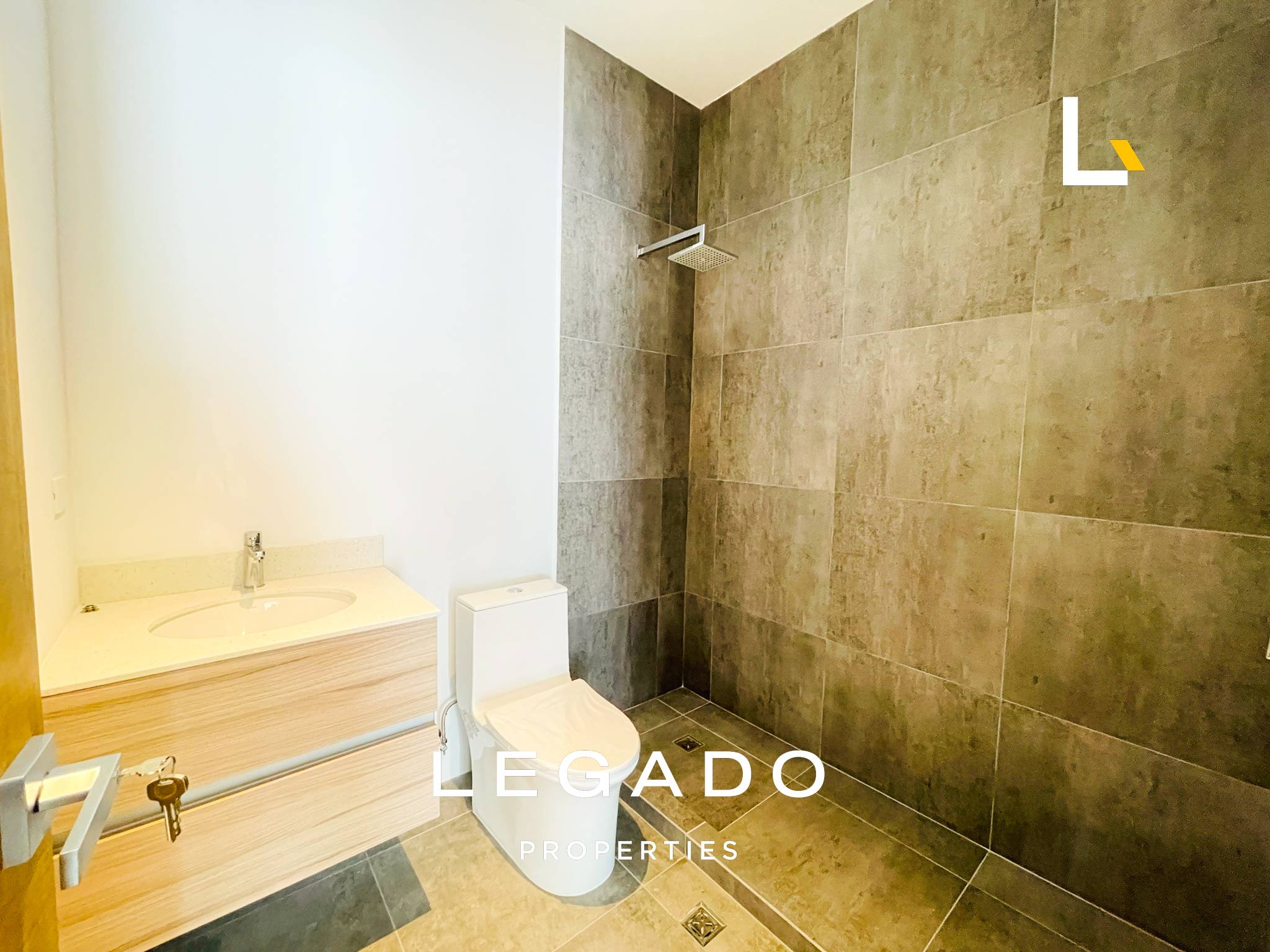APTO. Z.14, EDIF. AOKI