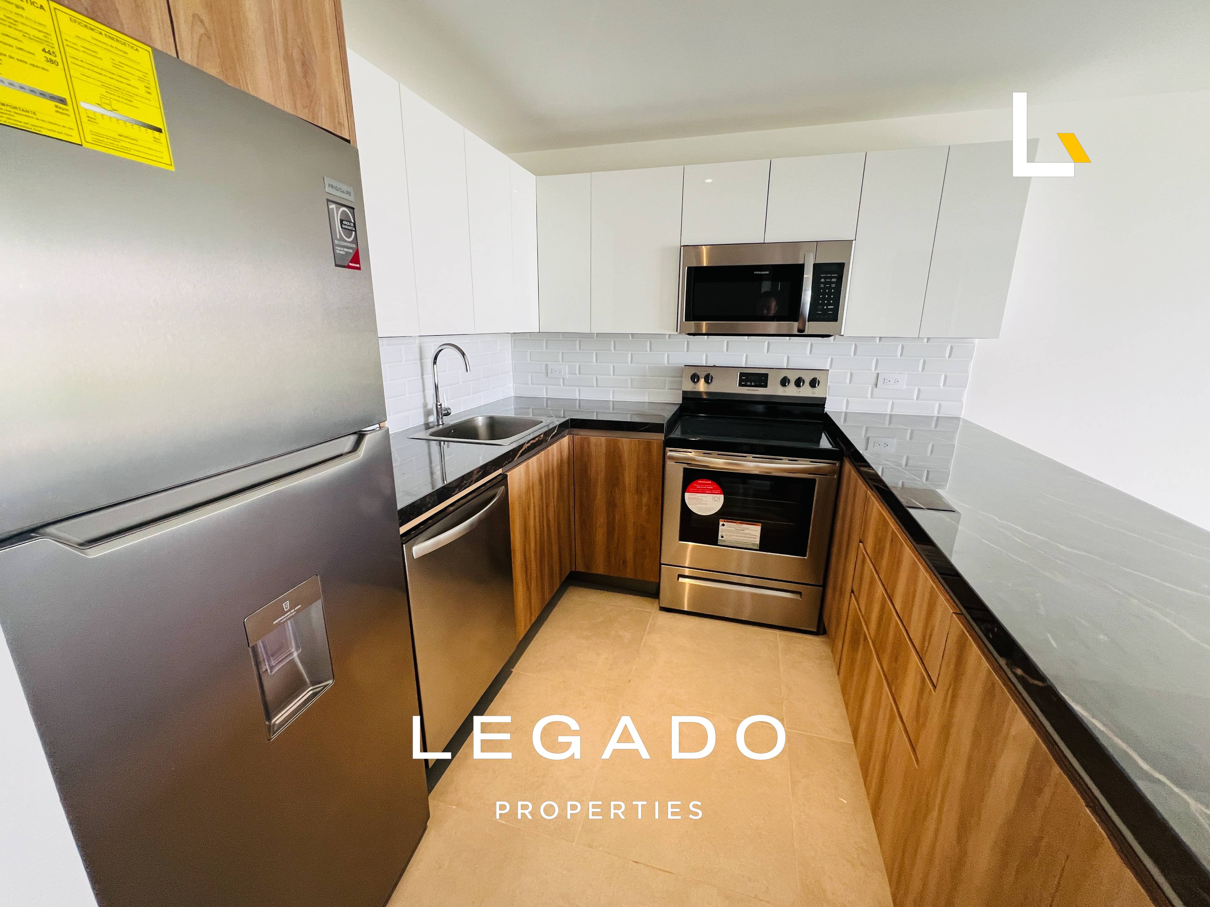PENTHOUSE Z. 13, EDIF. ELEMENTO,