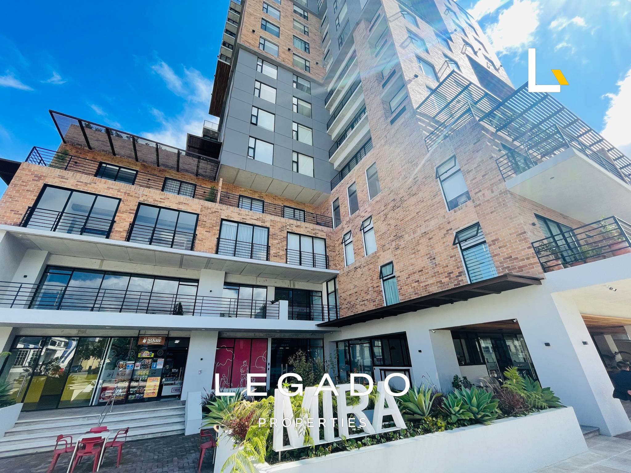 APTO, ZONA 10, EDIF. MIRA