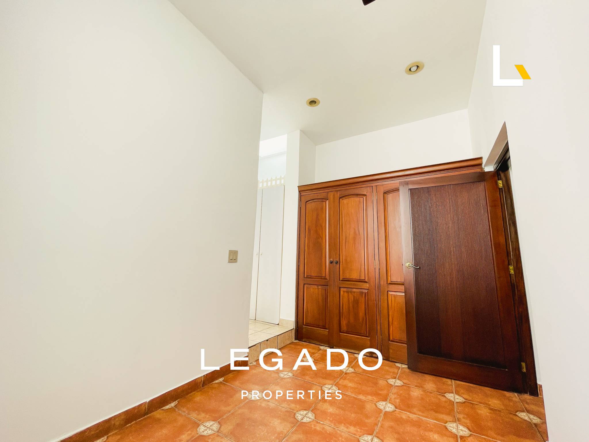 CASA, COND. EXCLUSIVO, MUXBAL, 9359 VR2