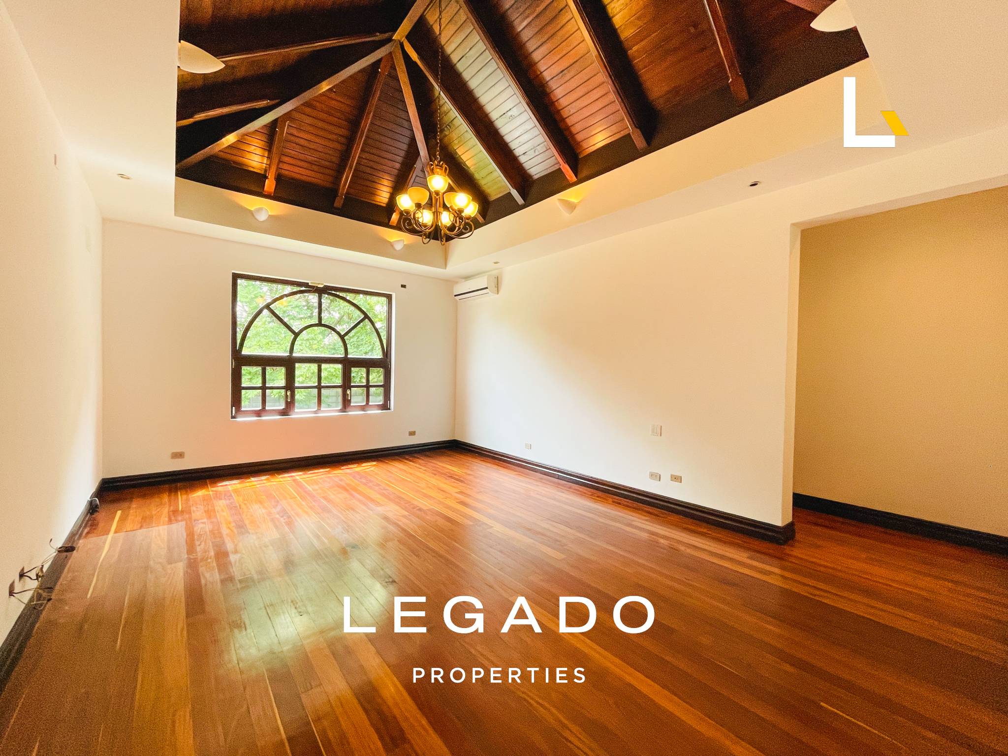 CASA, COND. EXCLUSIVO, MUXBAL, 9359 VR2
