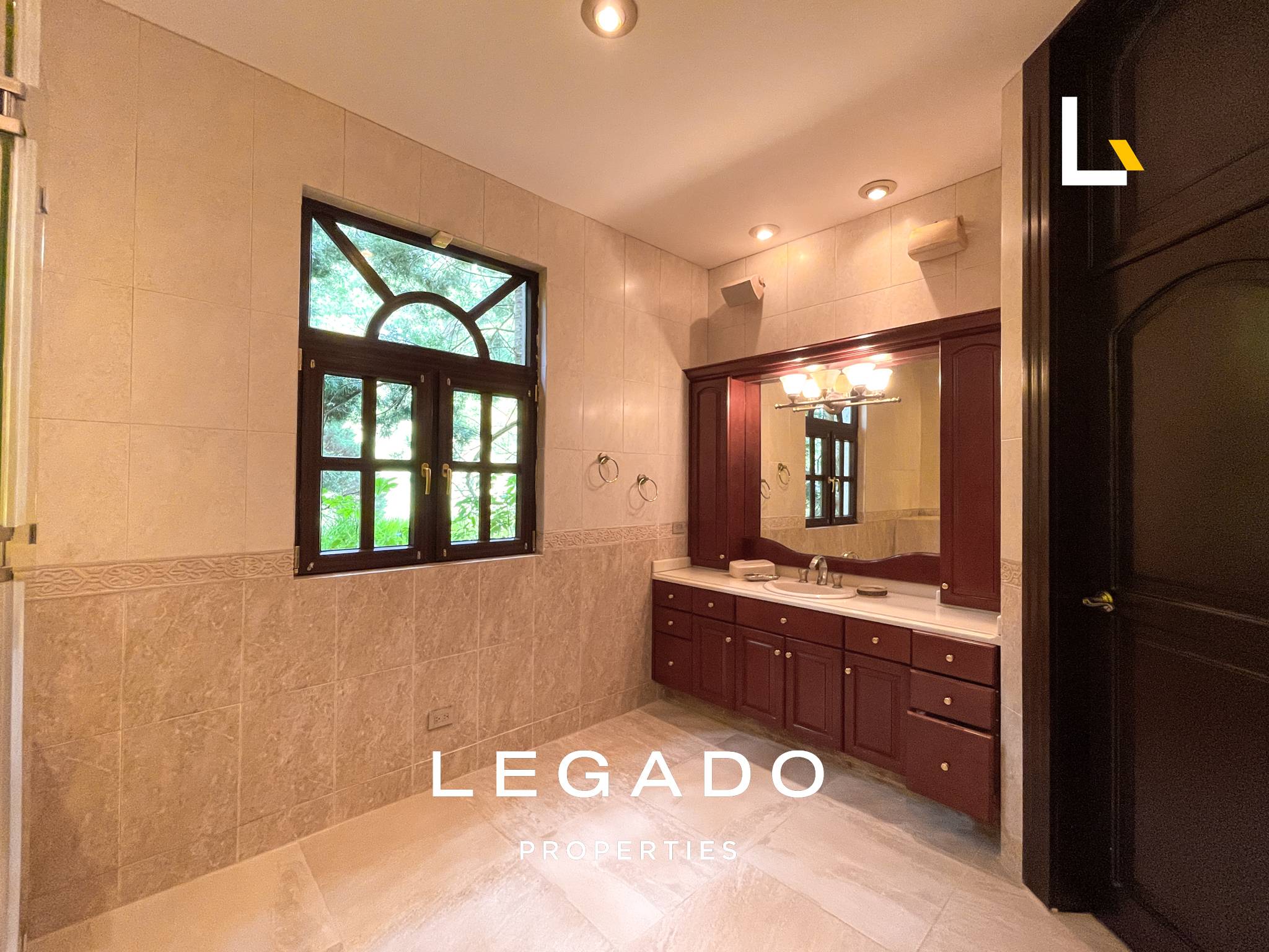 CASA, COND. EXCLUSIVO, MUXBAL, 9359 VR2