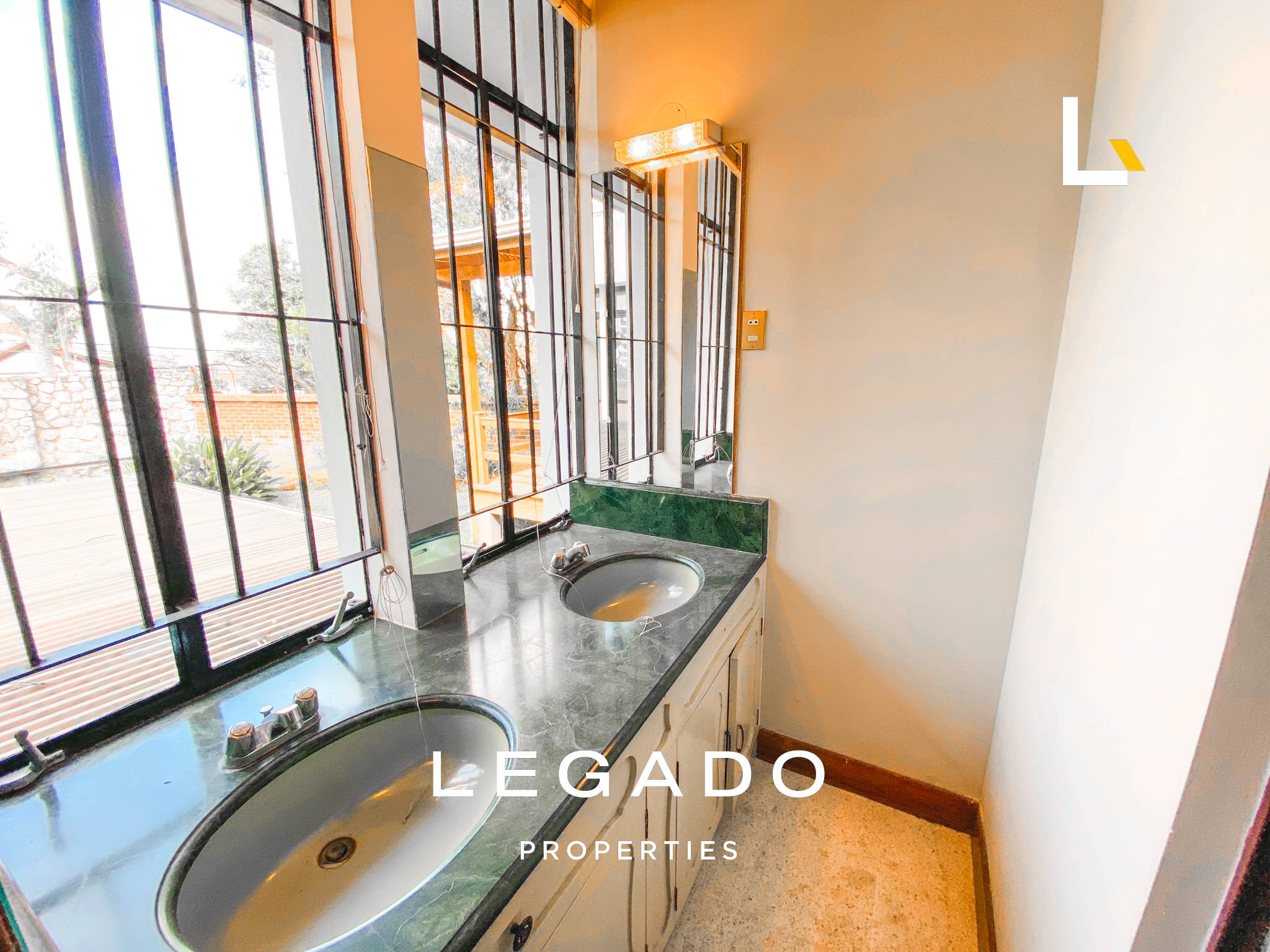 CASA, ZONA 15, VISTA HERMOSA II