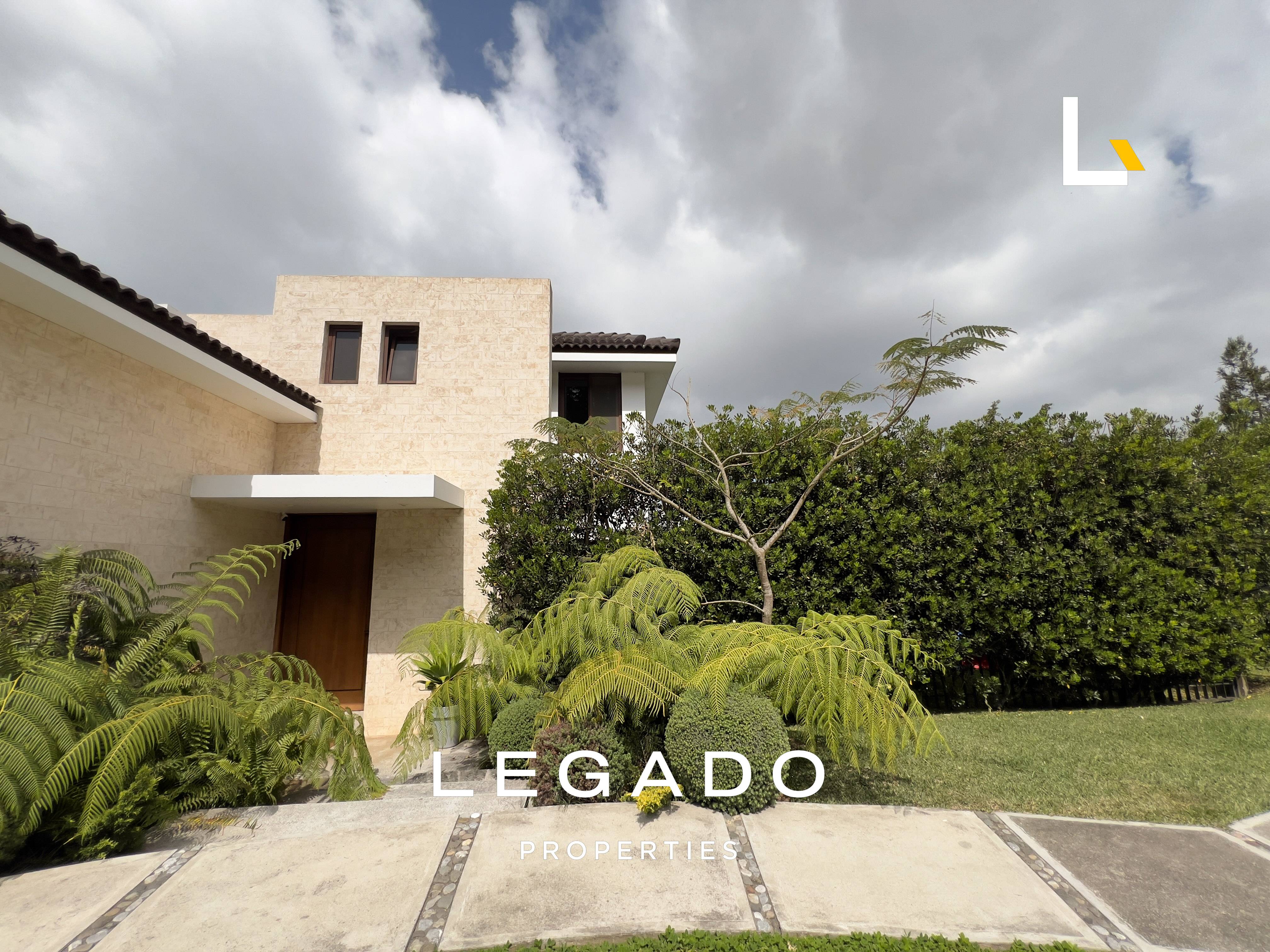 CASA Z. 16, COND. LOMAS DE SAN ISIDRO, EL MIRADOR