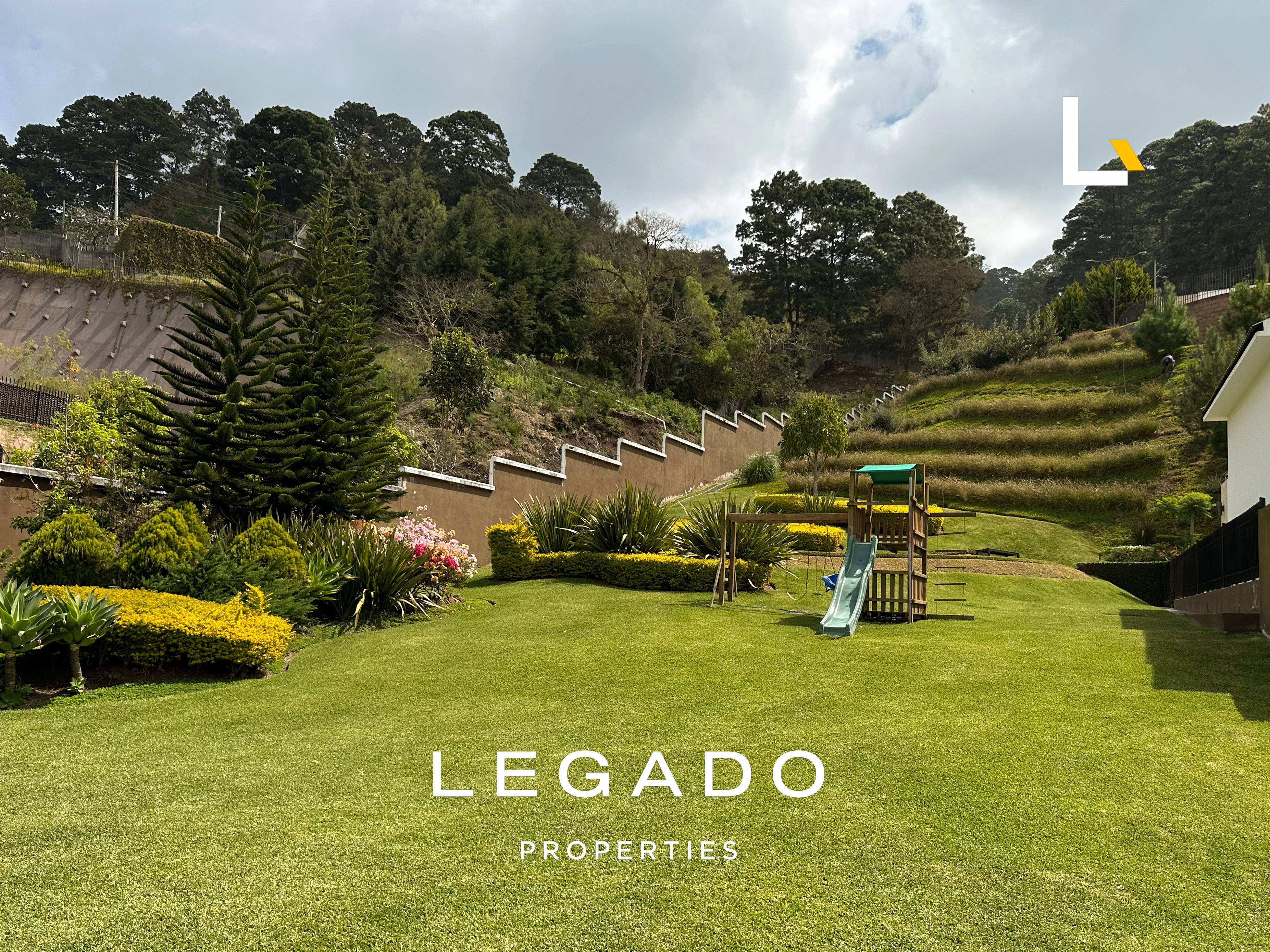 CASA Z. 16, COND. LOMAS DE SAN ISIDRO, EL MIRADOR