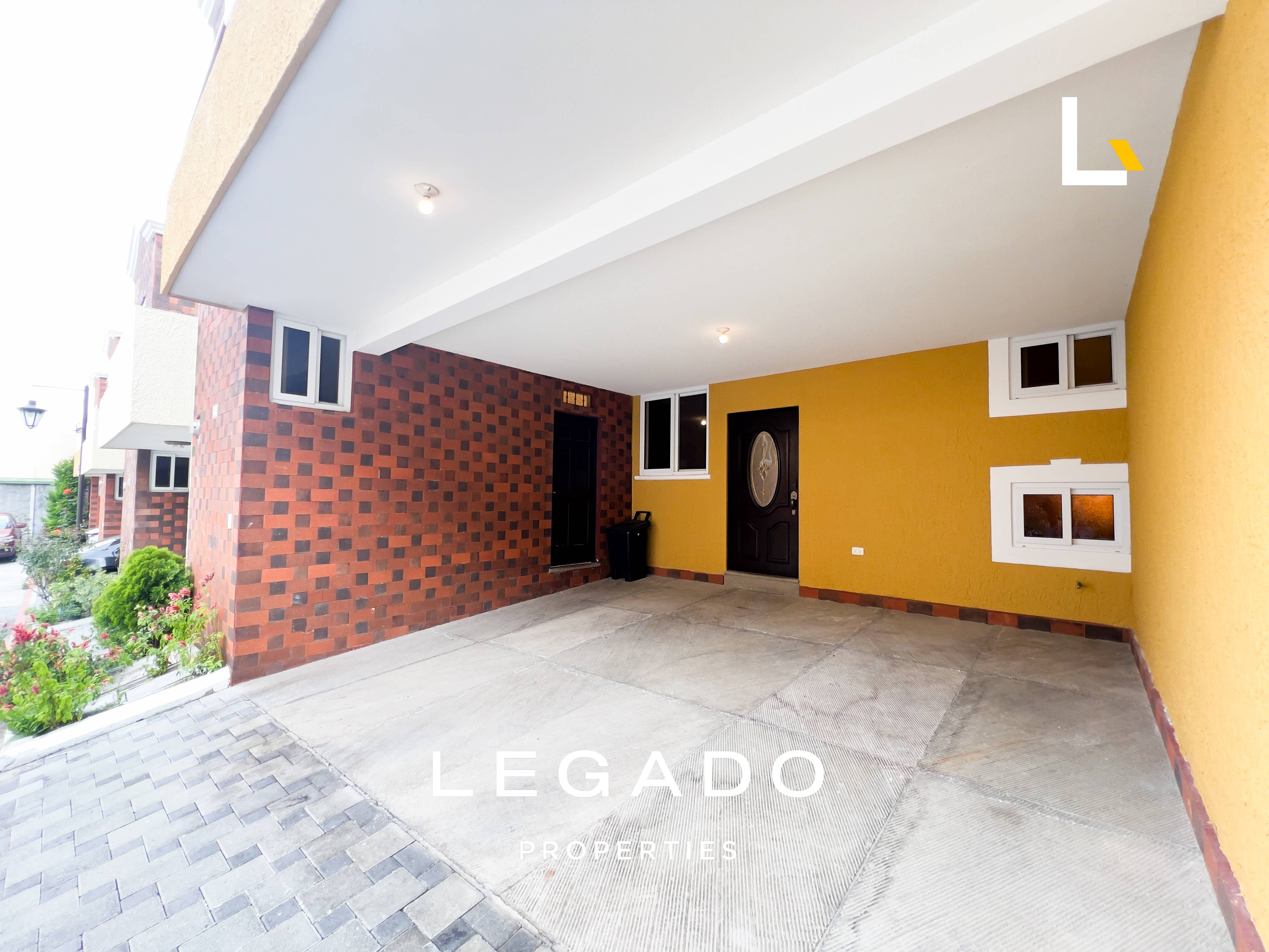 CASA Z. 7 DE MIXCO COND. QUINTA LOS ENCINOS