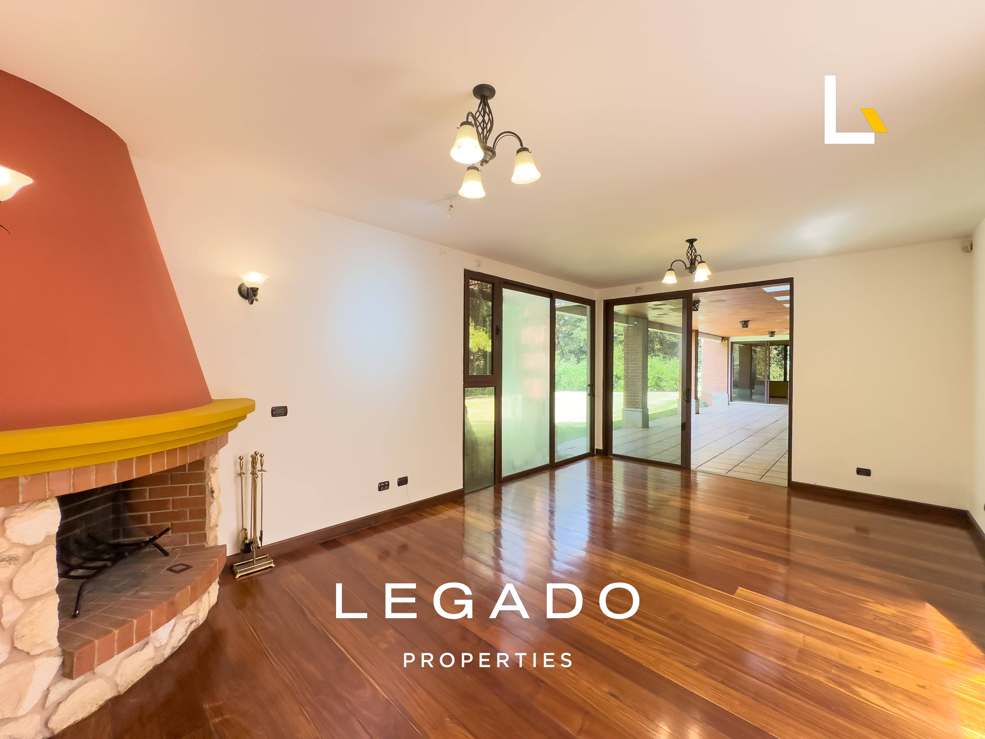 CASA, CAES, COND. CASA Y CAMPO