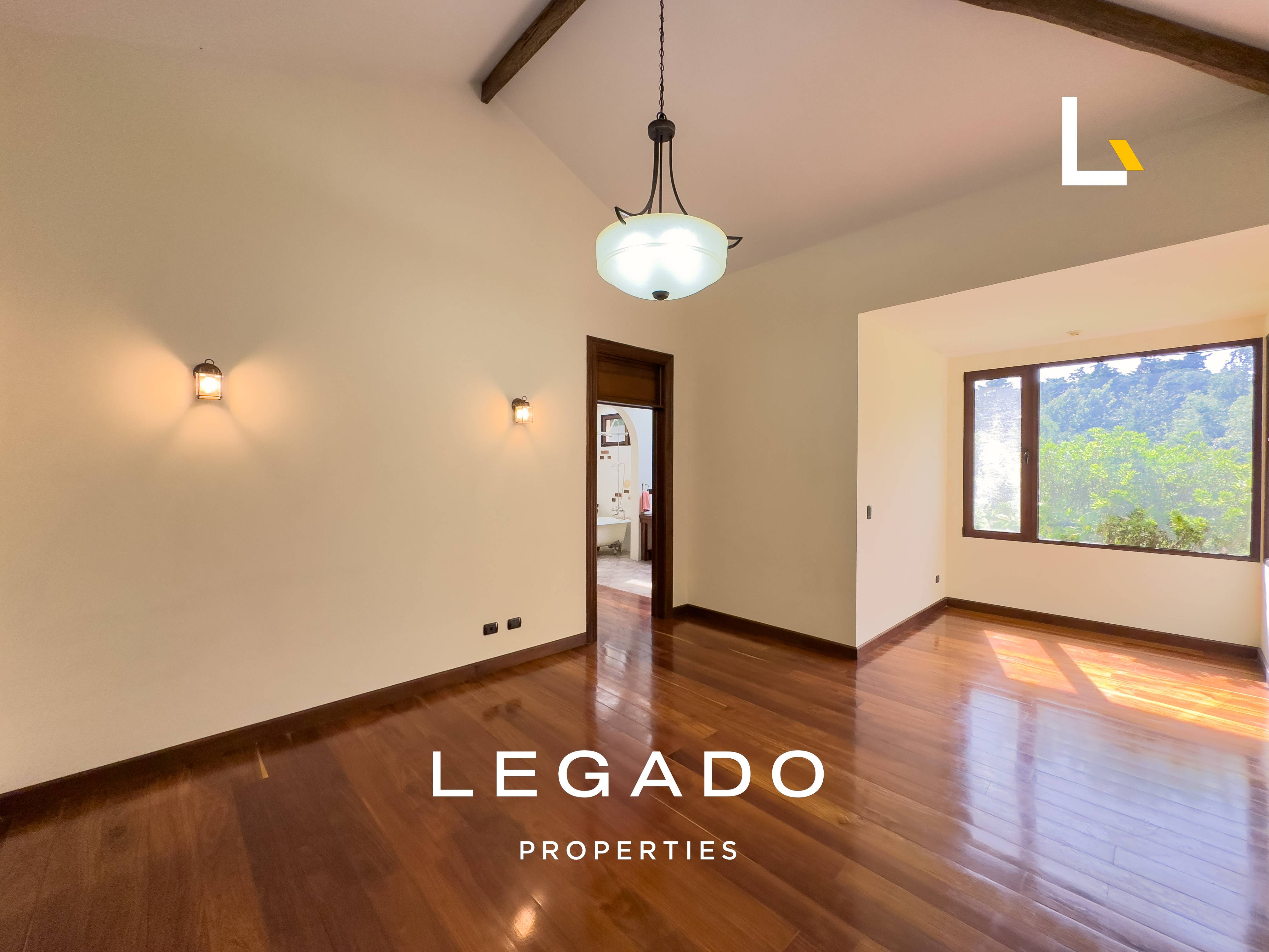 CASA, CAES, COND. CASA Y CAMPO