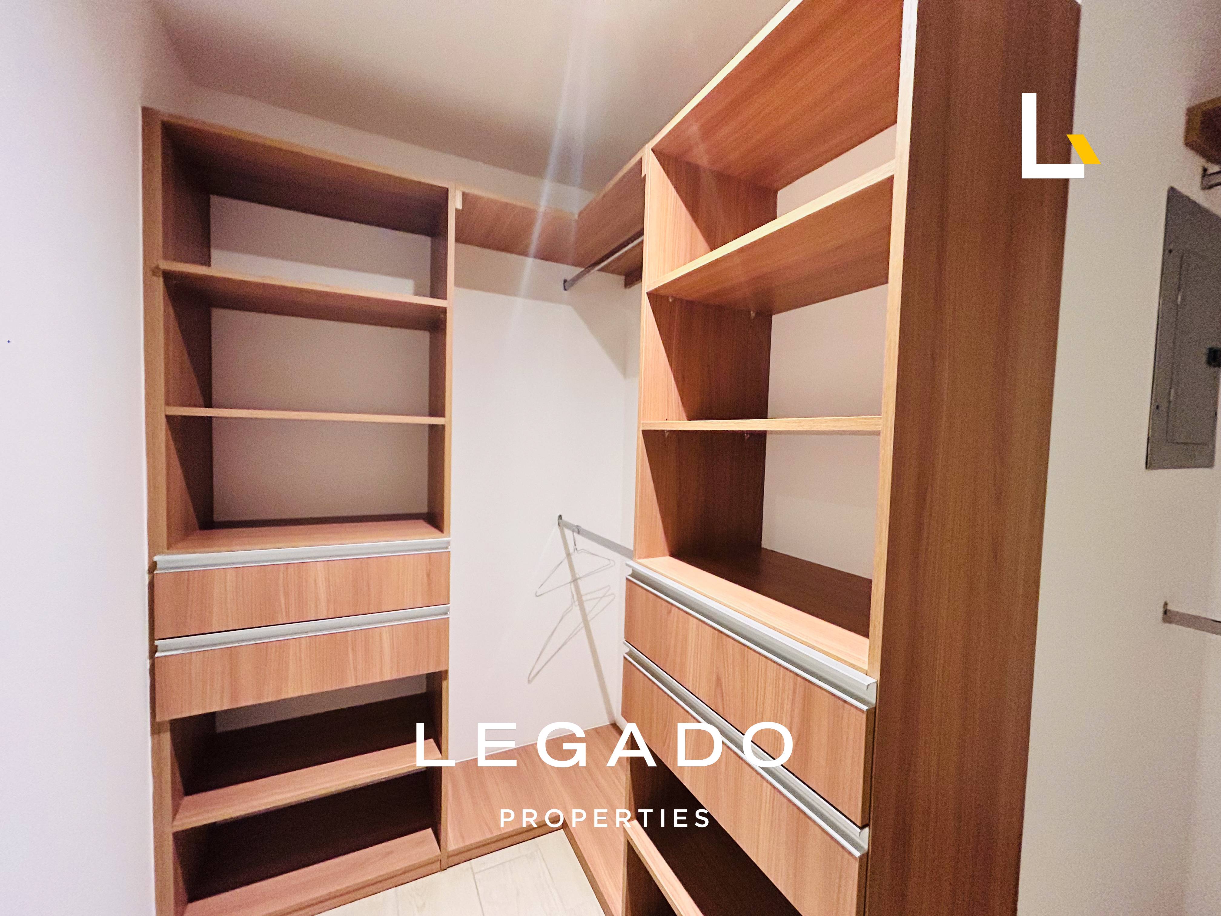 APARTAMENTO ZONA 4 EDIFICIO QUO