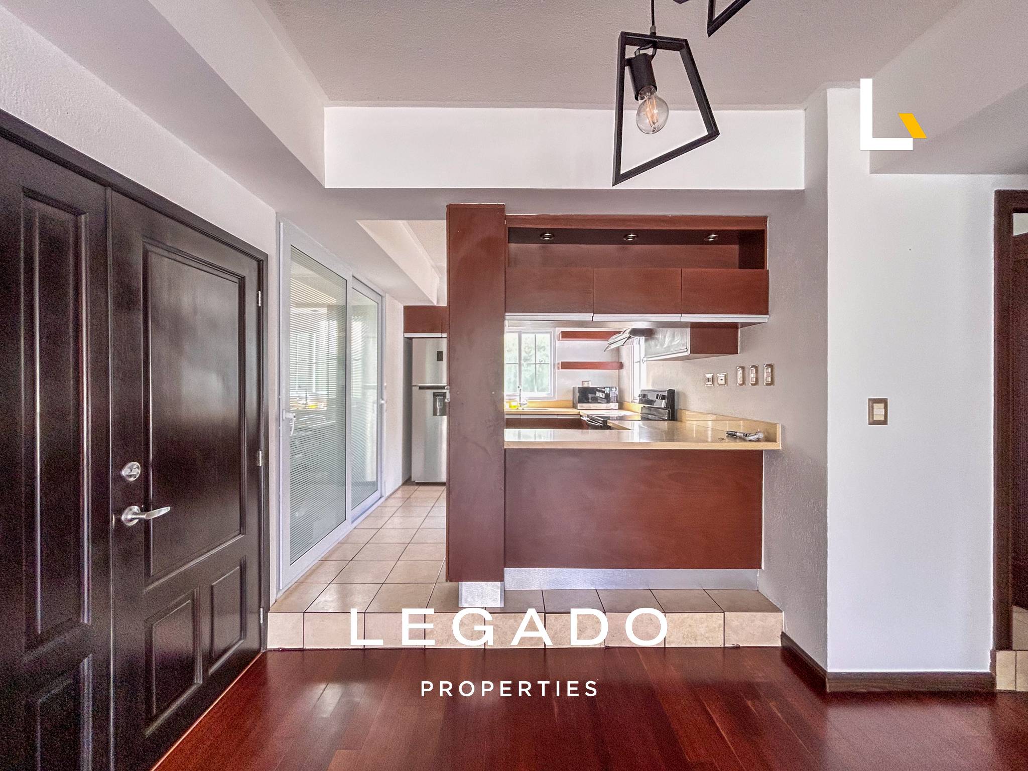 APARTAMENTO ZONA 16 EDIFICIO LA VISTA