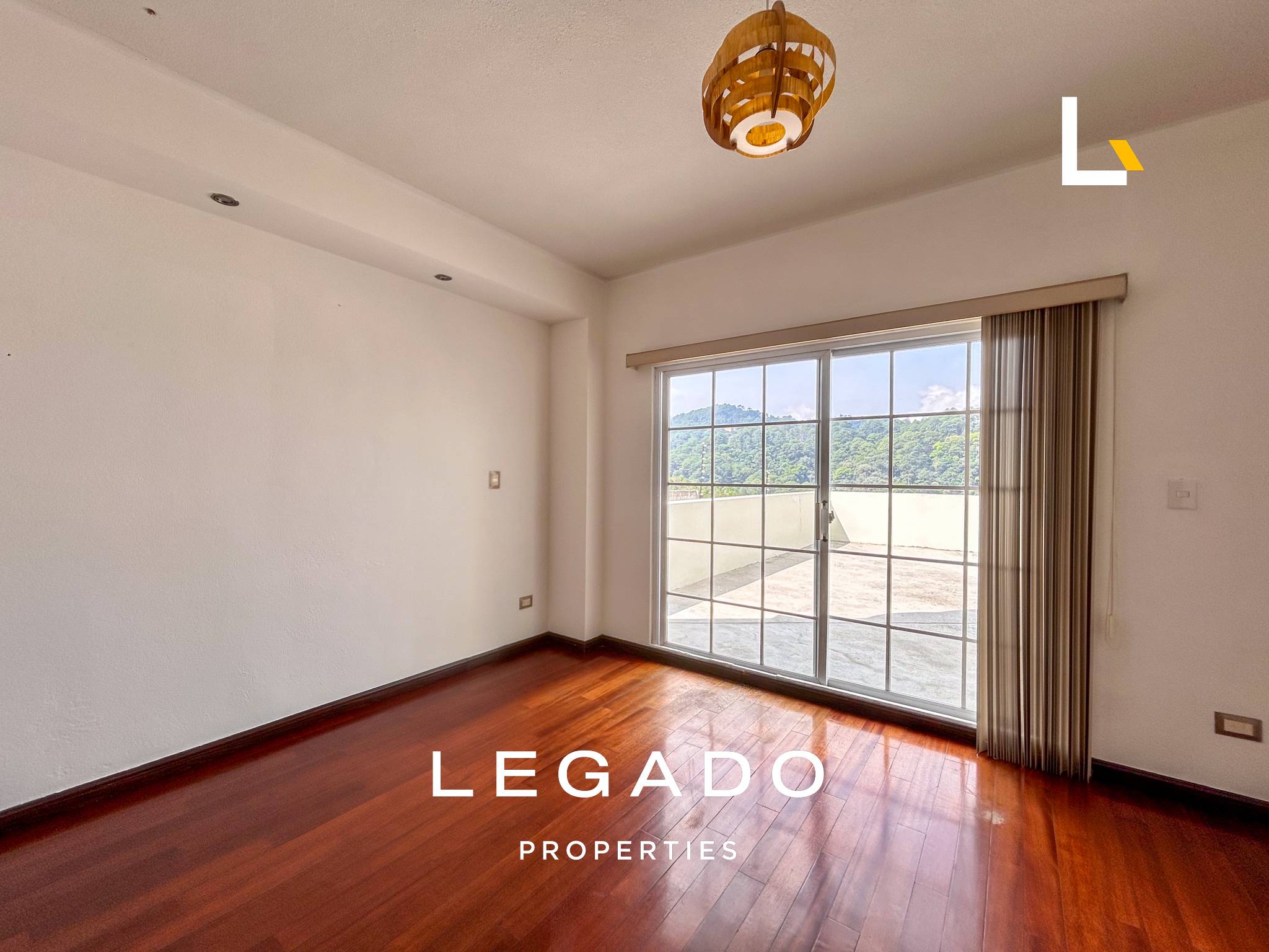 APARTAMENTO ZONA 16 EDIFICIO LA VISTA