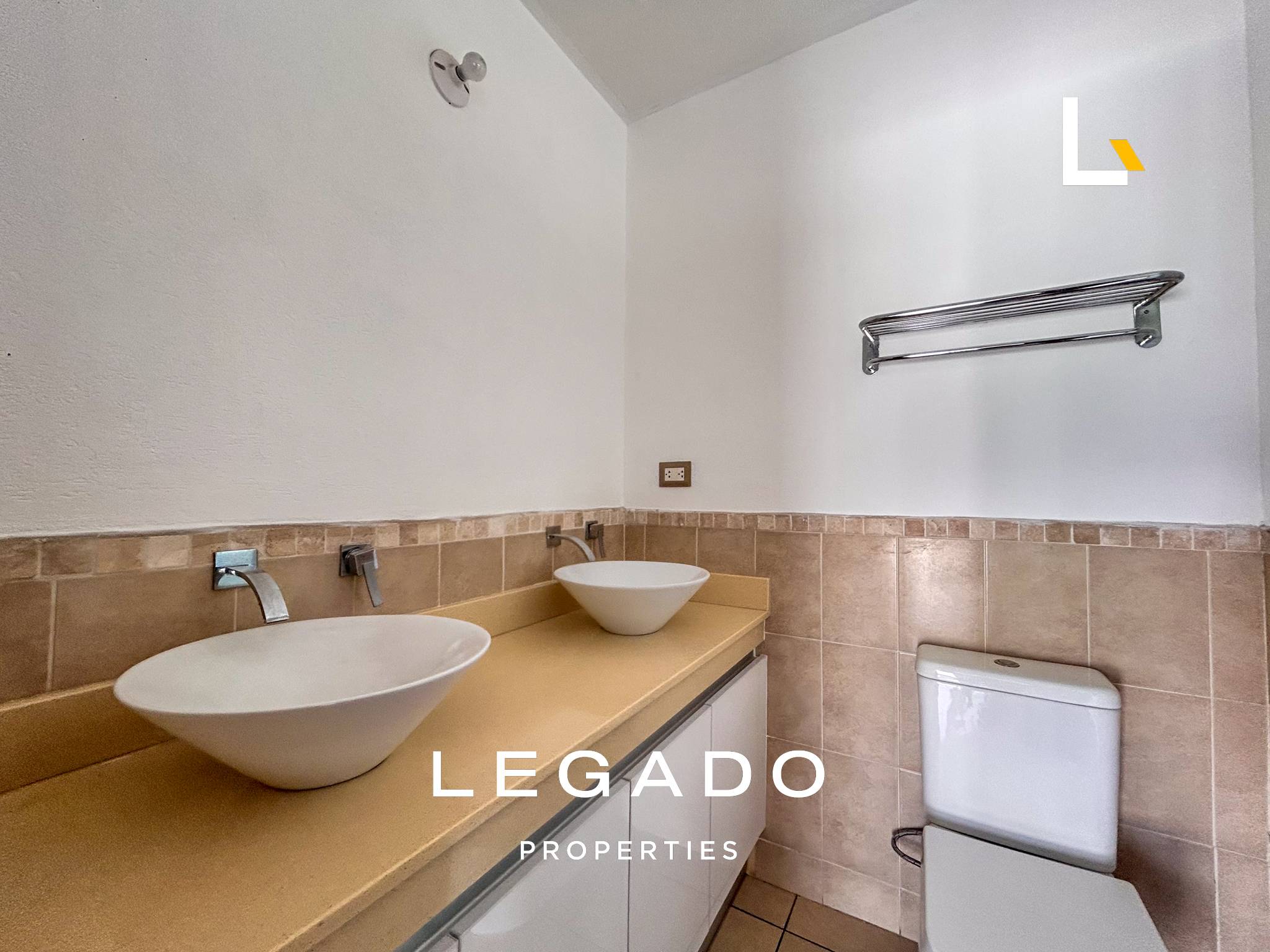 APARTAMENTO ZONA 16 EDIFICIO LA VISTA
