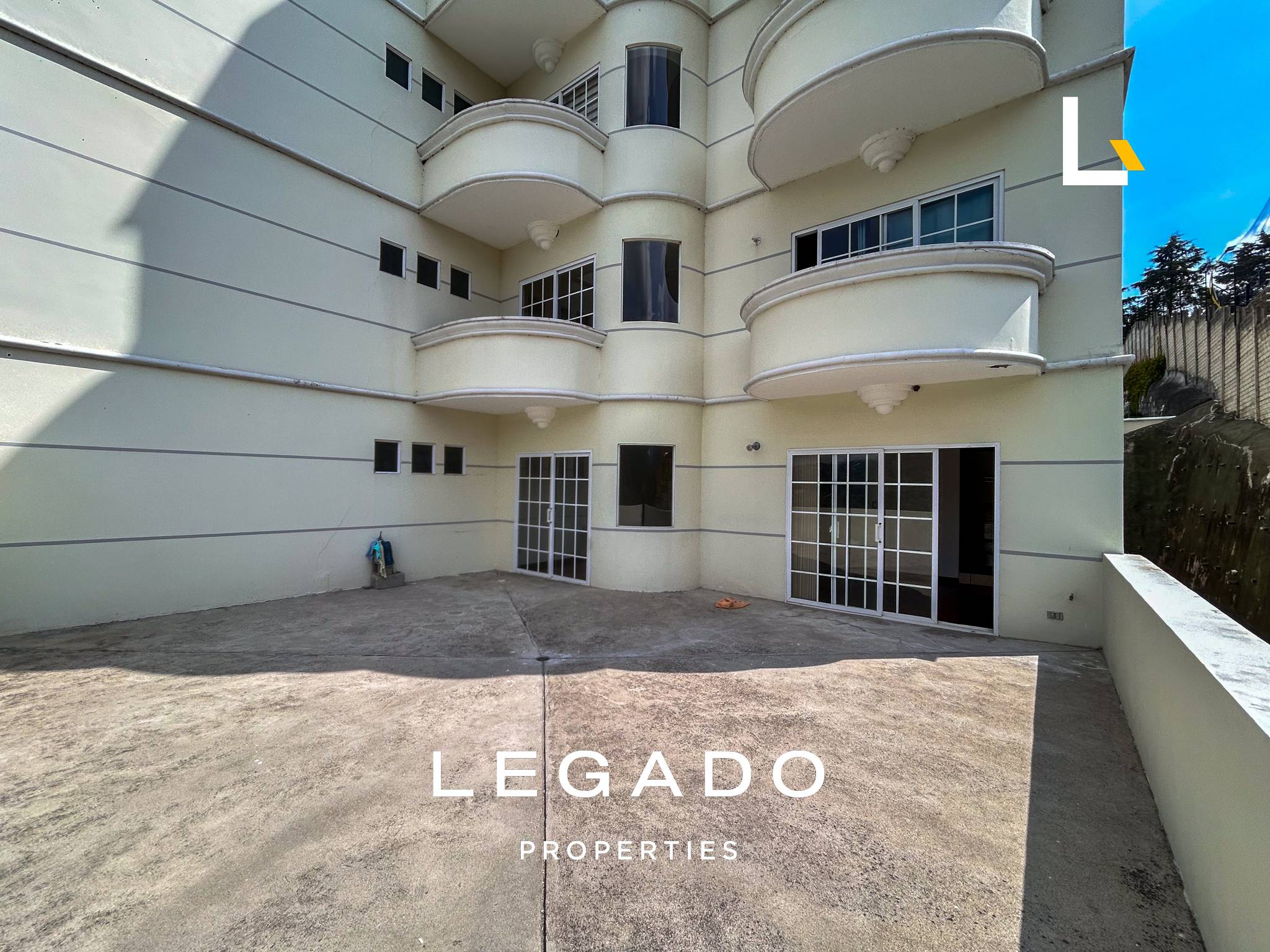 APARTAMENTO ZONA 16 EDIFICIO LA VISTA