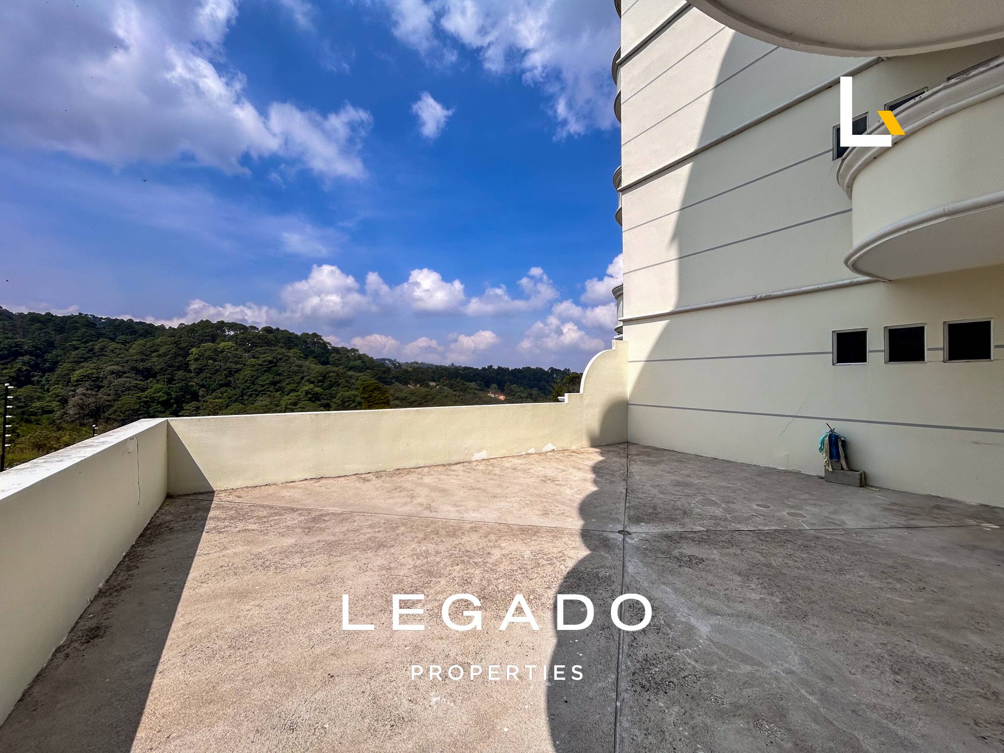 APARTAMENTO ZONA 16 EDIFICIO LA VISTA