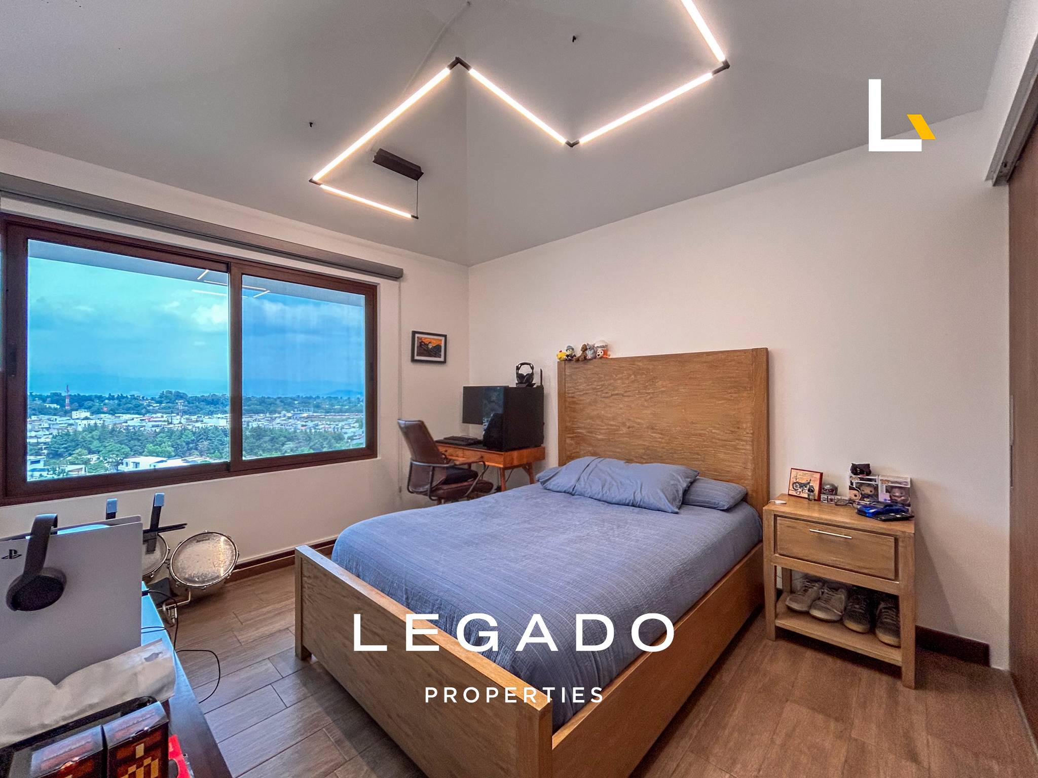 CASA, ZONA 16, CONDOMINIO LA RESERVA LOMAS DE SAN ISIDRO
