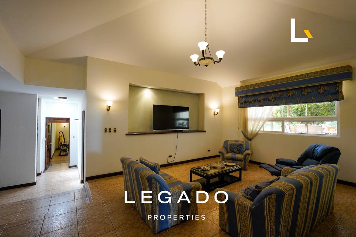 CASA, CAES, COND. CASA Y CAMPO