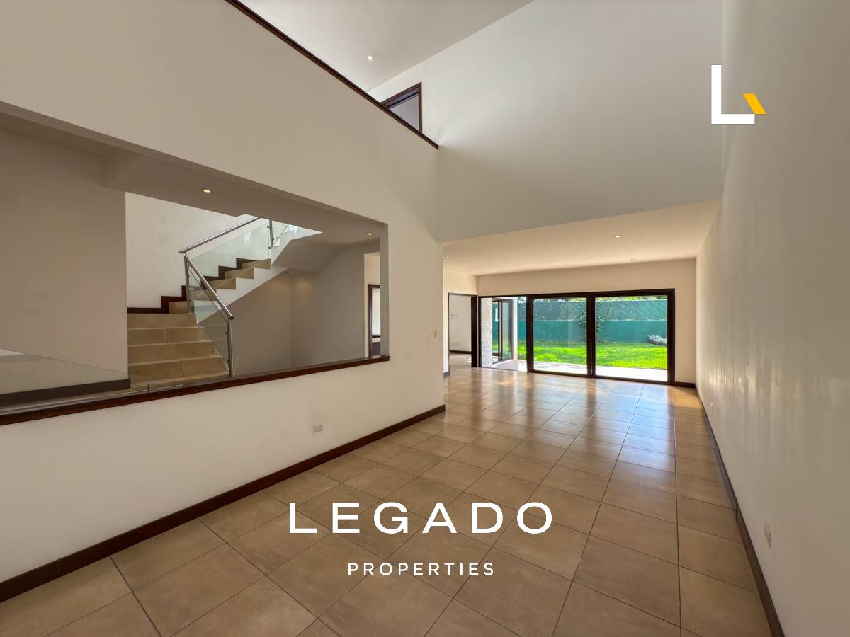 CASA, A 7 MIN DE ZONA 10, CONDOMINIO PORTAL VERDE