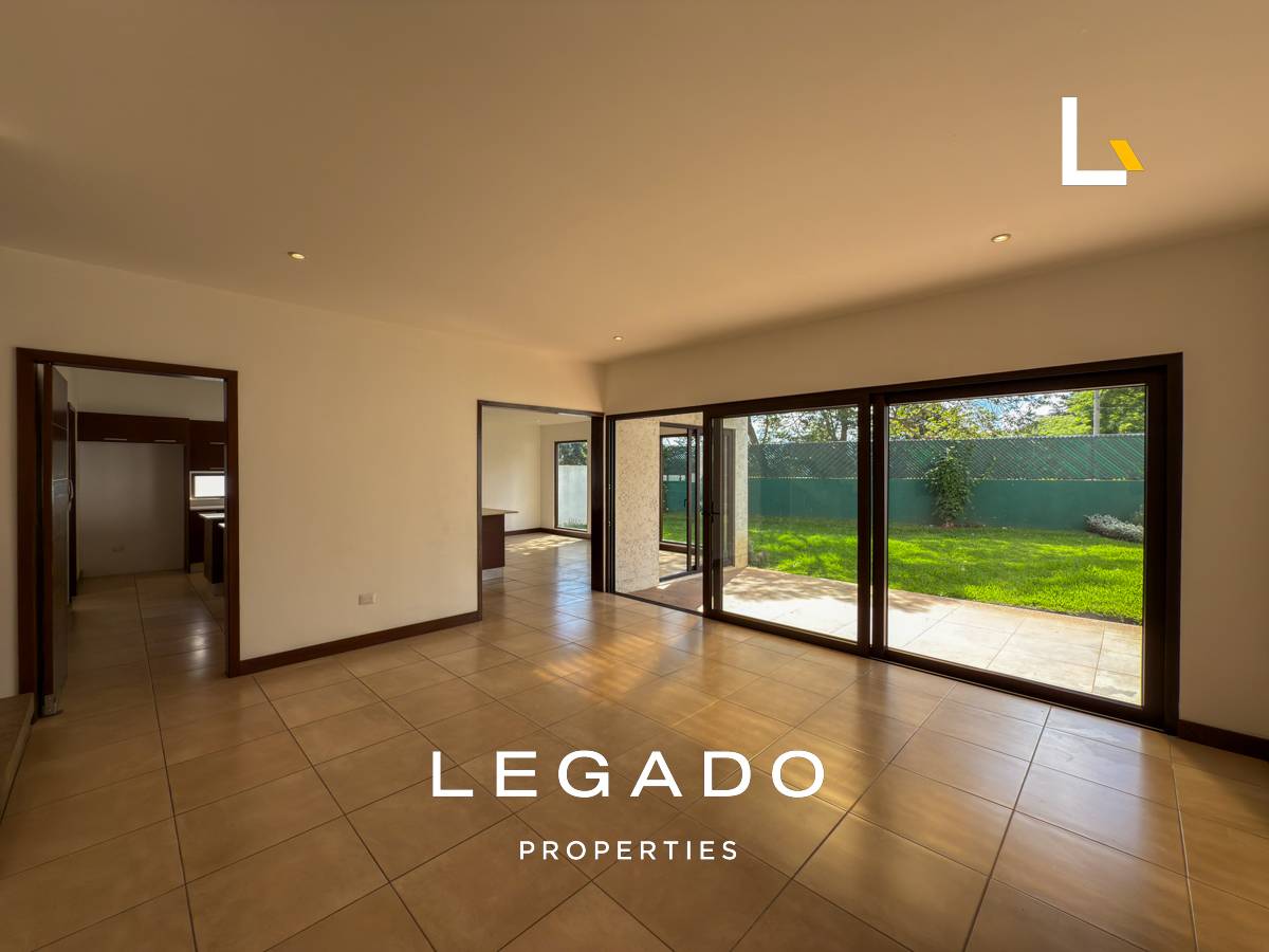 CASA, A 7 MIN DE ZONA 10, CONDOMINIO PORTAL VERDE