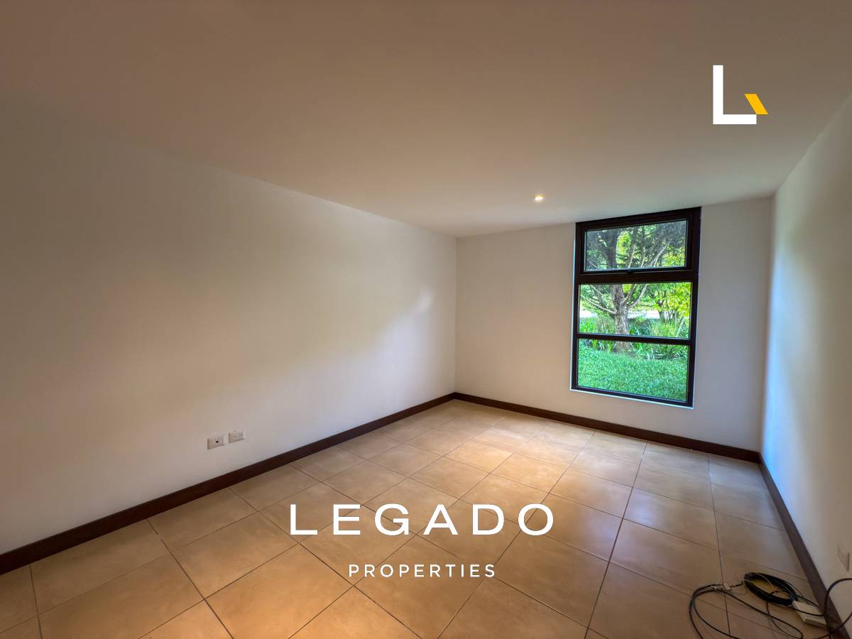 CASA, A 7 MIN DE ZONA 10, CONDOMINIO PORTAL VERDE