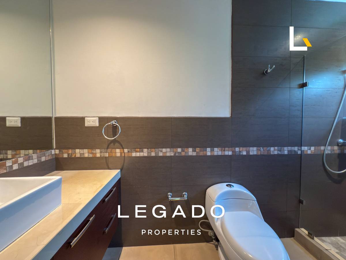 CASA, A 7 MIN DE ZONA 10, CONDOMINIO PORTAL VERDE